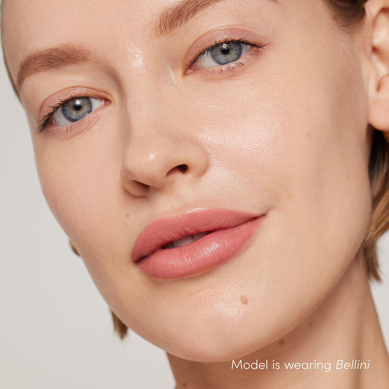 Model image of Jane Iredale ColorLuxe Hydrating Cream Lipstick variant: Bellini