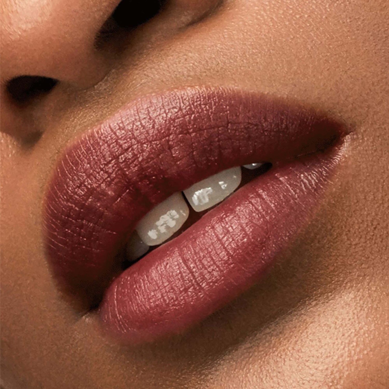 Model image of Victoria Beckham Beauty Bitten Lip Tint variant: Bisou