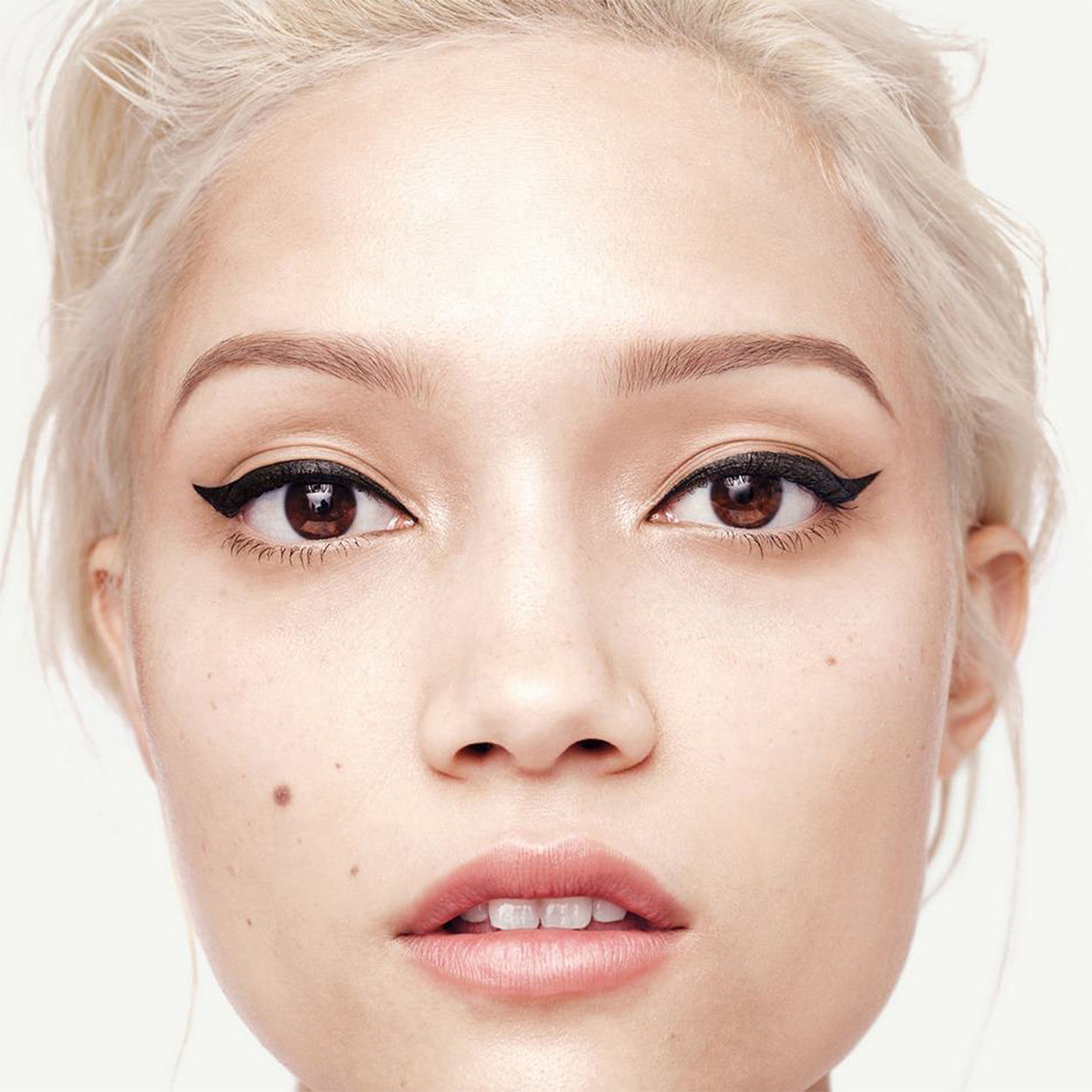 Model image of Clinique High Impact Ultra Fine Liner variant: Black