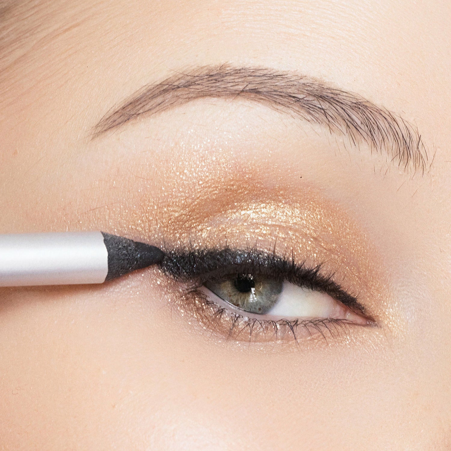 Model image of Trish McEvoy Intense Gel Eye Liner variant: Black