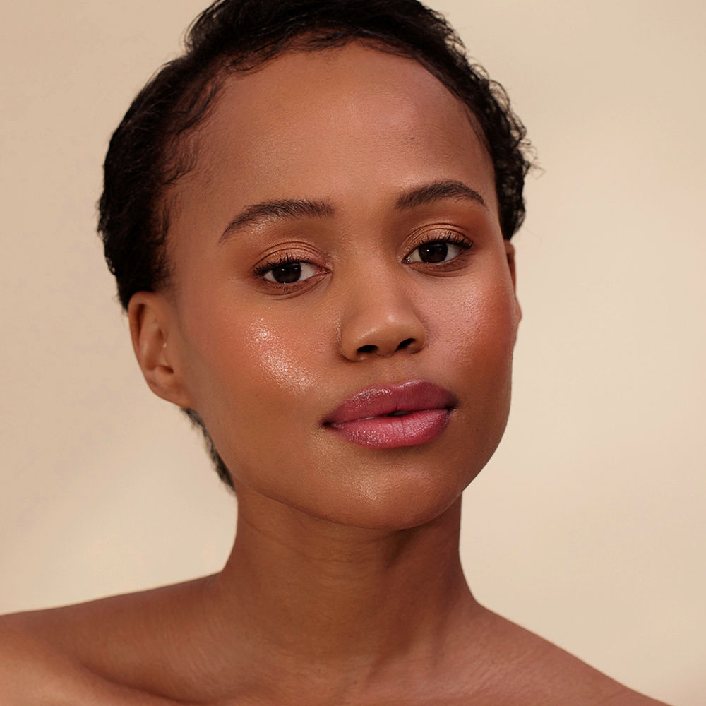 Model image of Henne Organics Luxury Lip Tint variant: Blissful