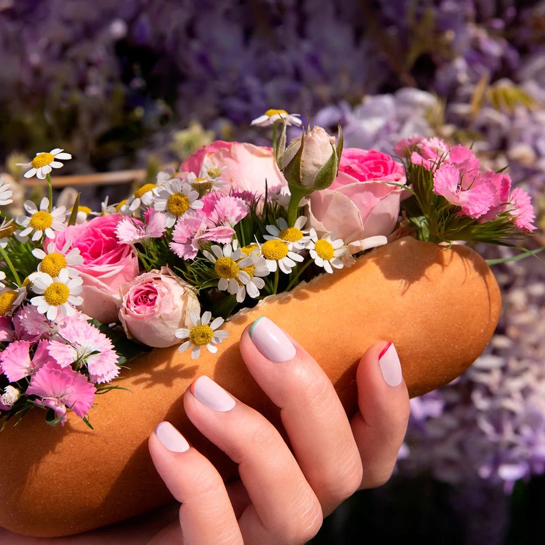 Model image of Manucurist Blossom variant: Blossom