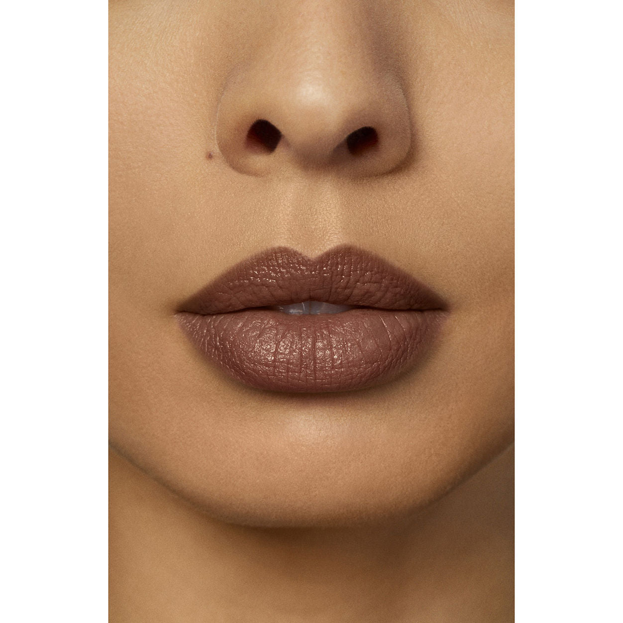 Model image of Laura Mercier Rouge Essentiel Silky Crème Lipstick variant: Brun Naturel