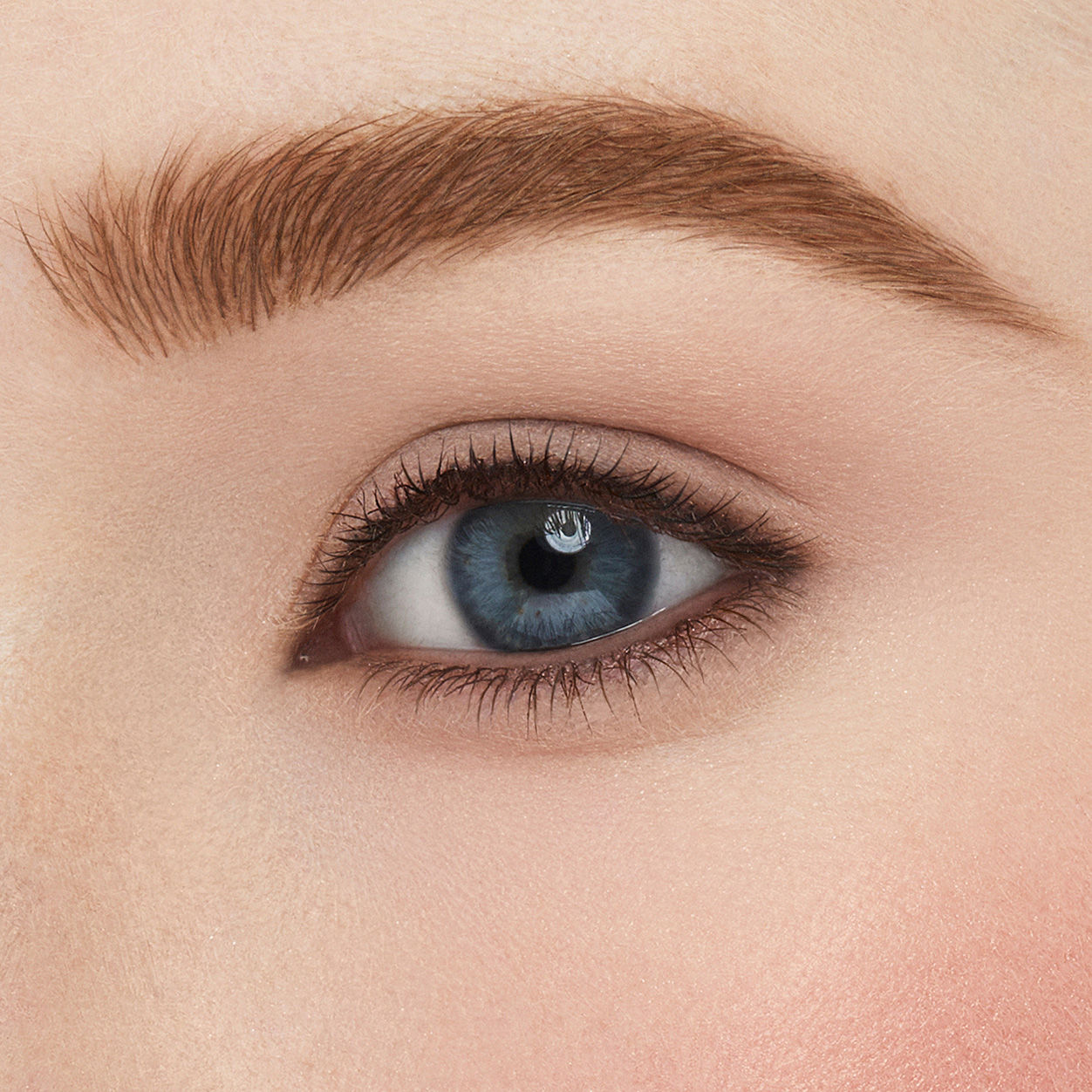 Model image of Nars Brow Perfector variant: Calimyrna