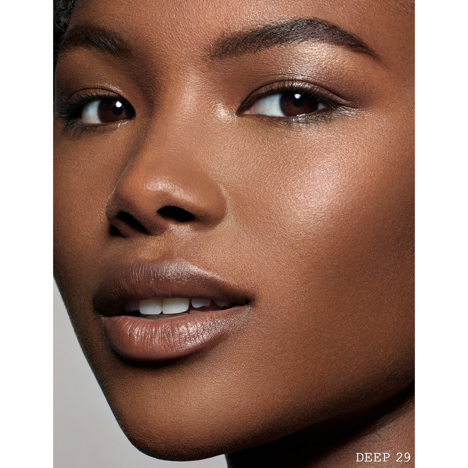 Model image of Pat McGrath Labs Skin Fetish Sublime Perfection Foundation variant: D29
