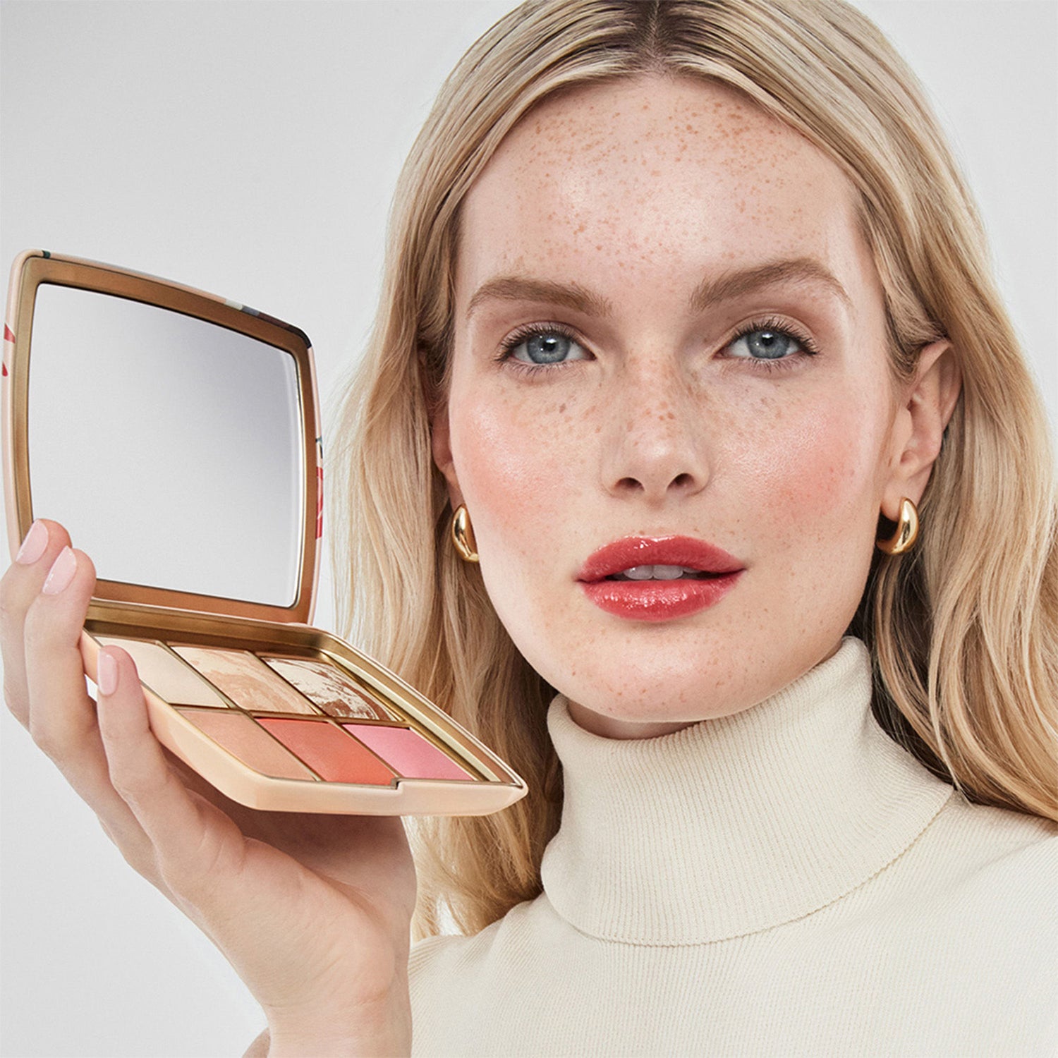 Image of the Hourglass Ambient Lighting Edit - Unlocked (Limited Edition) variant: Deer box