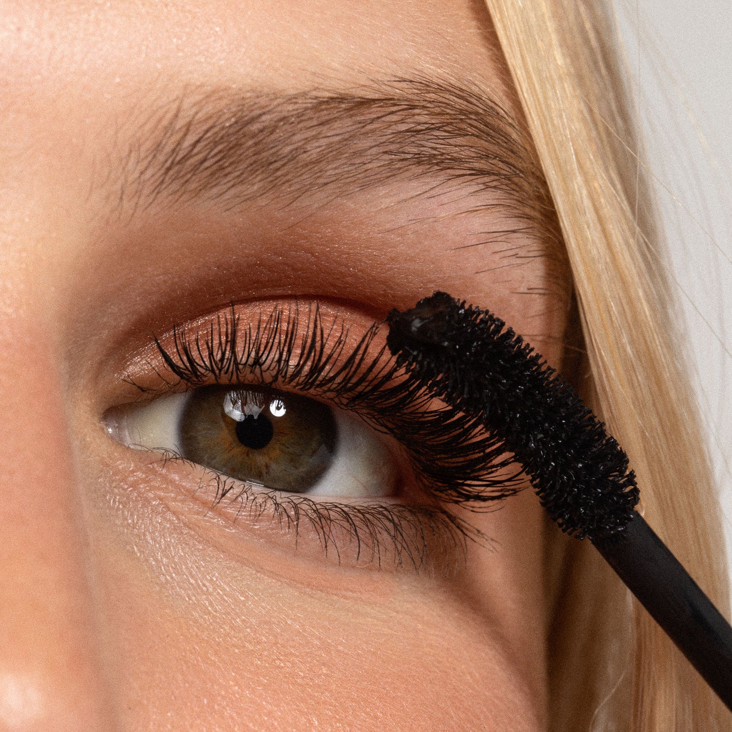 Model image of Kosas The Big Clean Volumizing + Lash Care Mascara variant: 0.34 oz