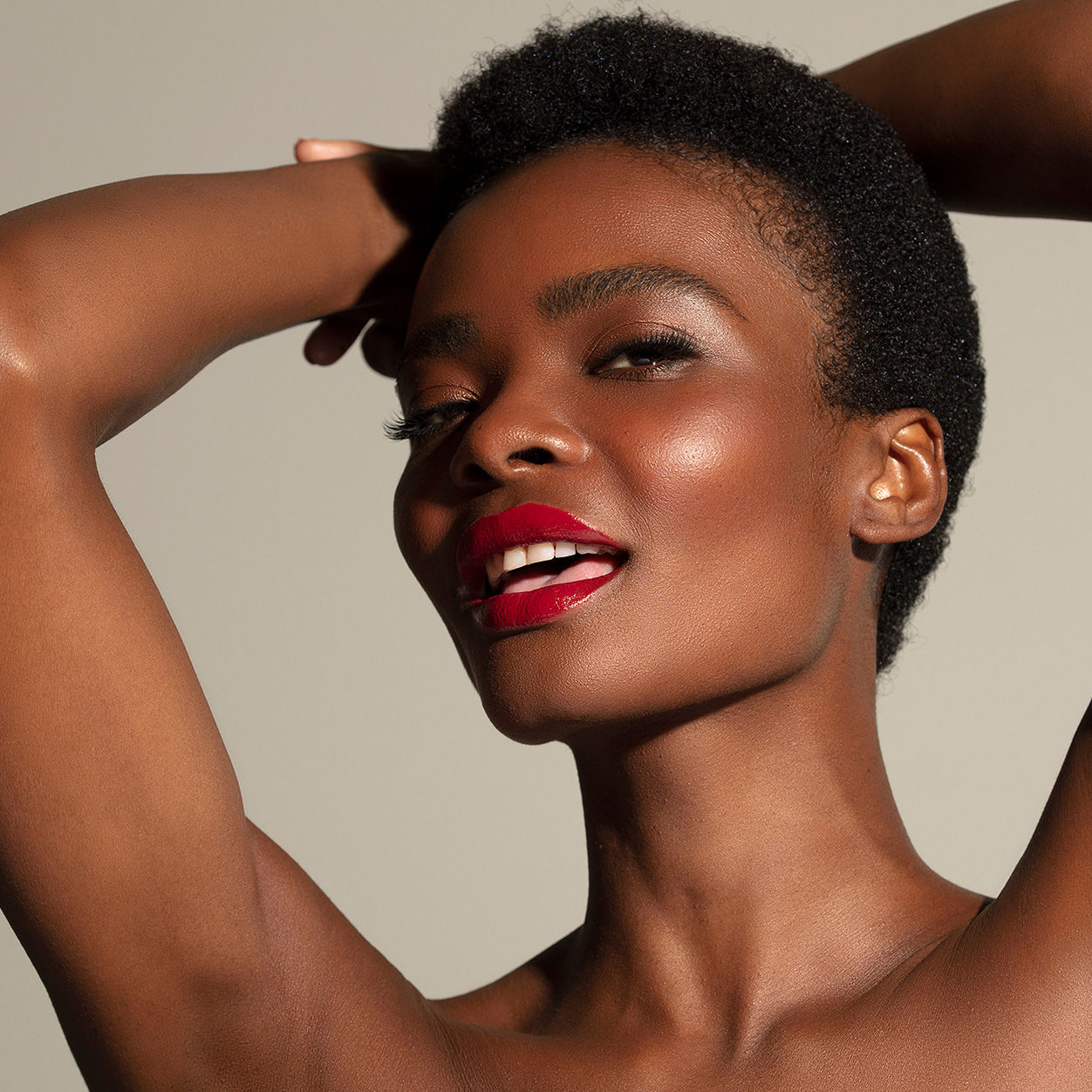Model image of Valde Ritual Lipstick Refill variant: Ebullience