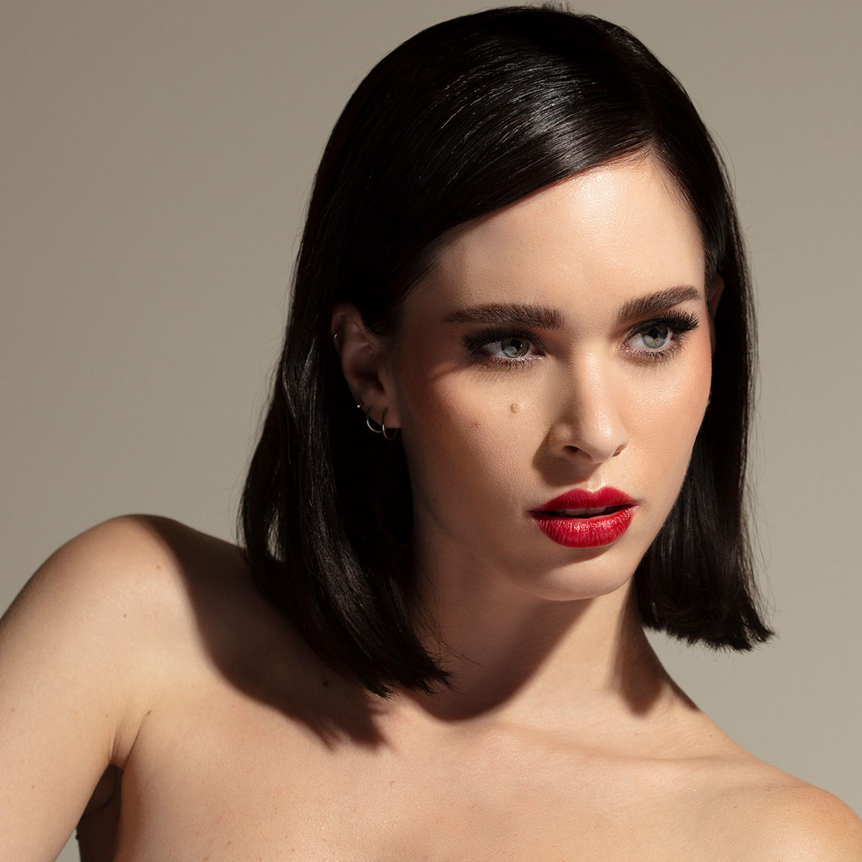 Model image of Valde Ritual Lipstick Refill variant: Ebullience