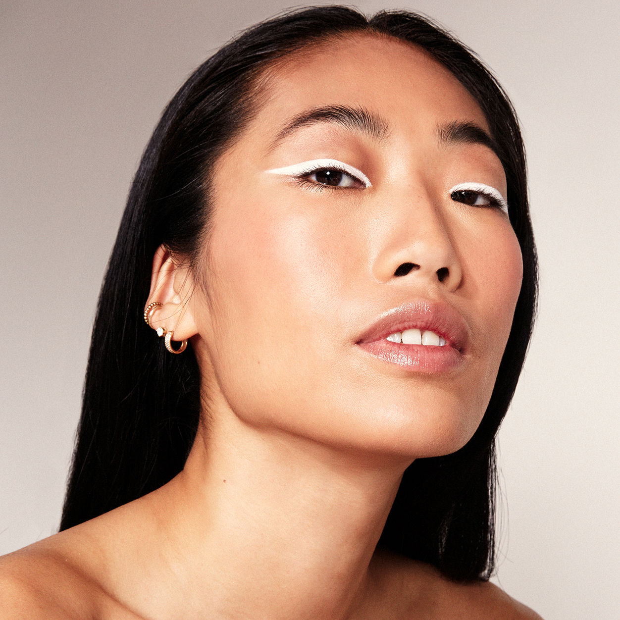 Model image of Jillian Dempsey Khôl Eyeliner variant: FTA White