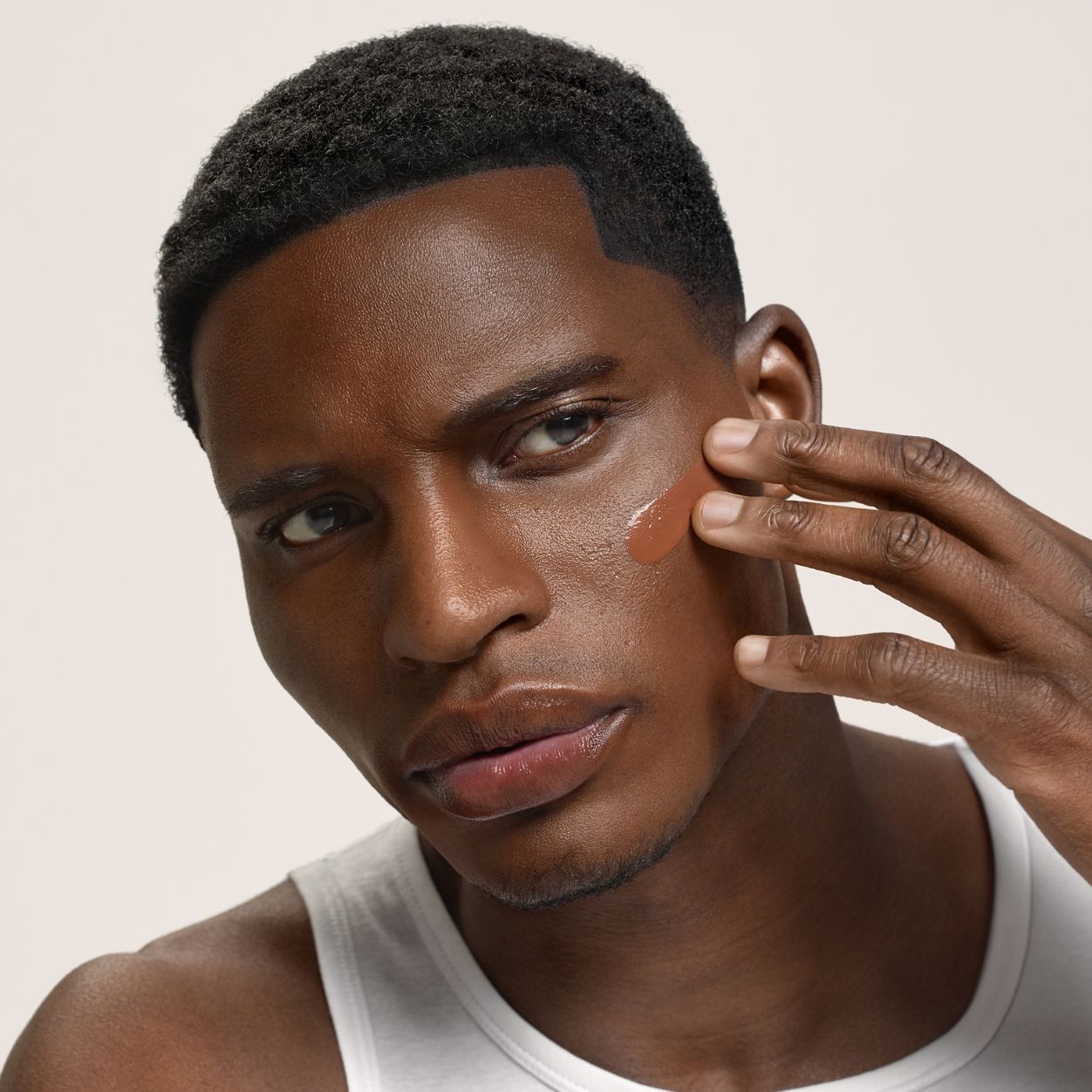 Model image of SunsolveMD ZnO+ AntiOxtint Garnet Protect 005 SPF 50 variant: Garnet Protect 005