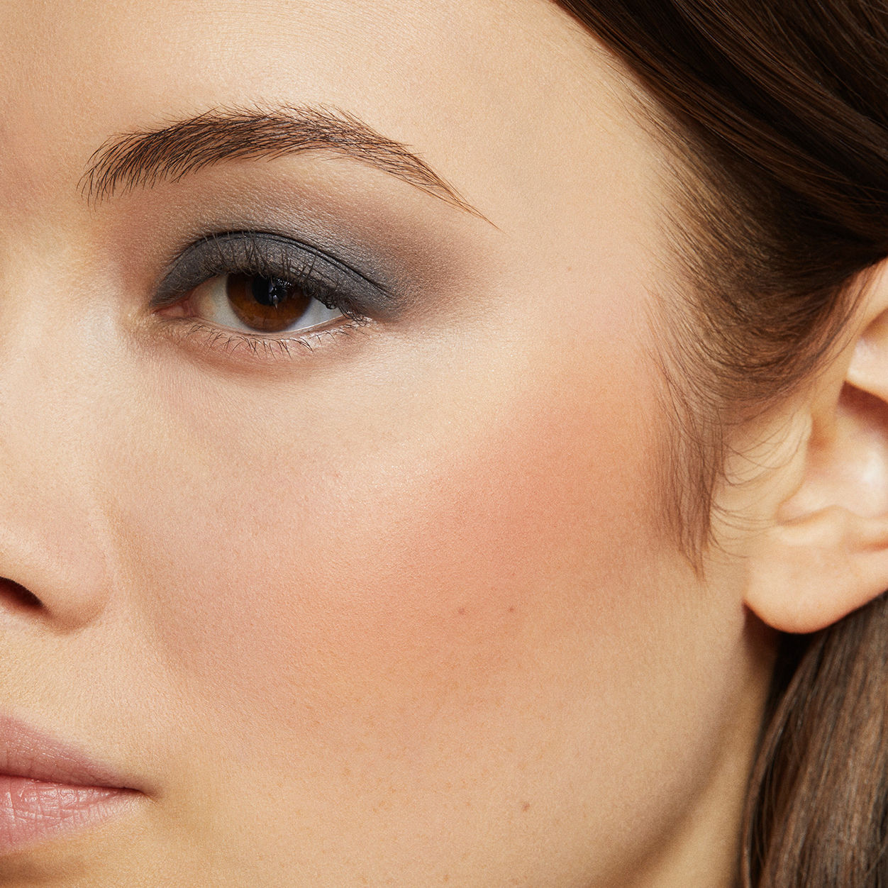 Model image of Laura Mercier Blush Colour Infusion variant: Ginger