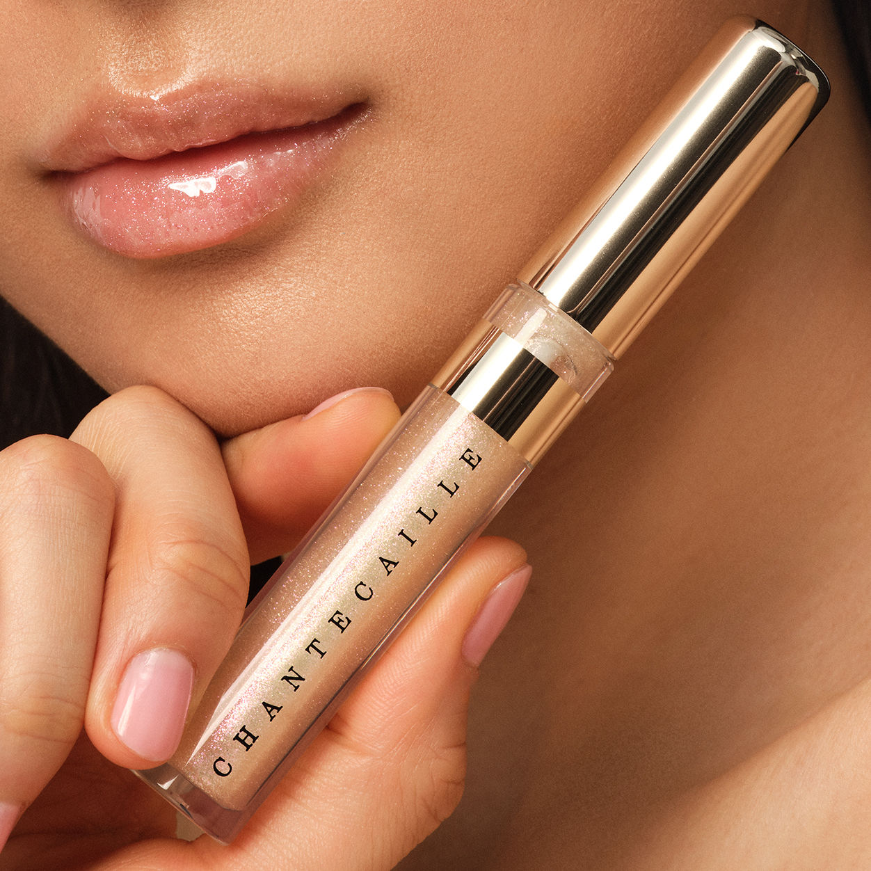 Lifestyle image of Chantecaille Gleam variant: Gleam