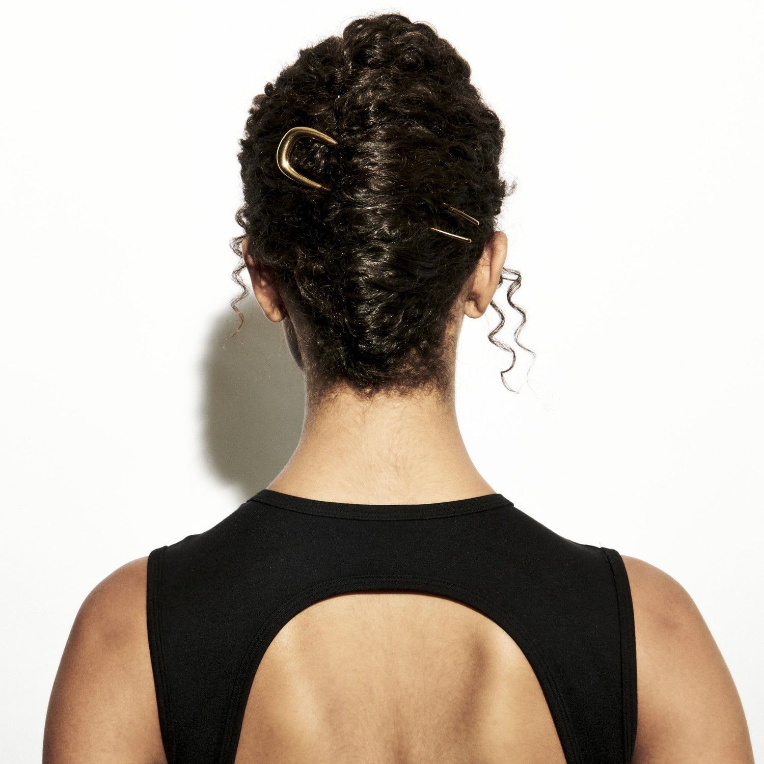 Model image of Deborah Pagani Large DP Pin variant: Gold