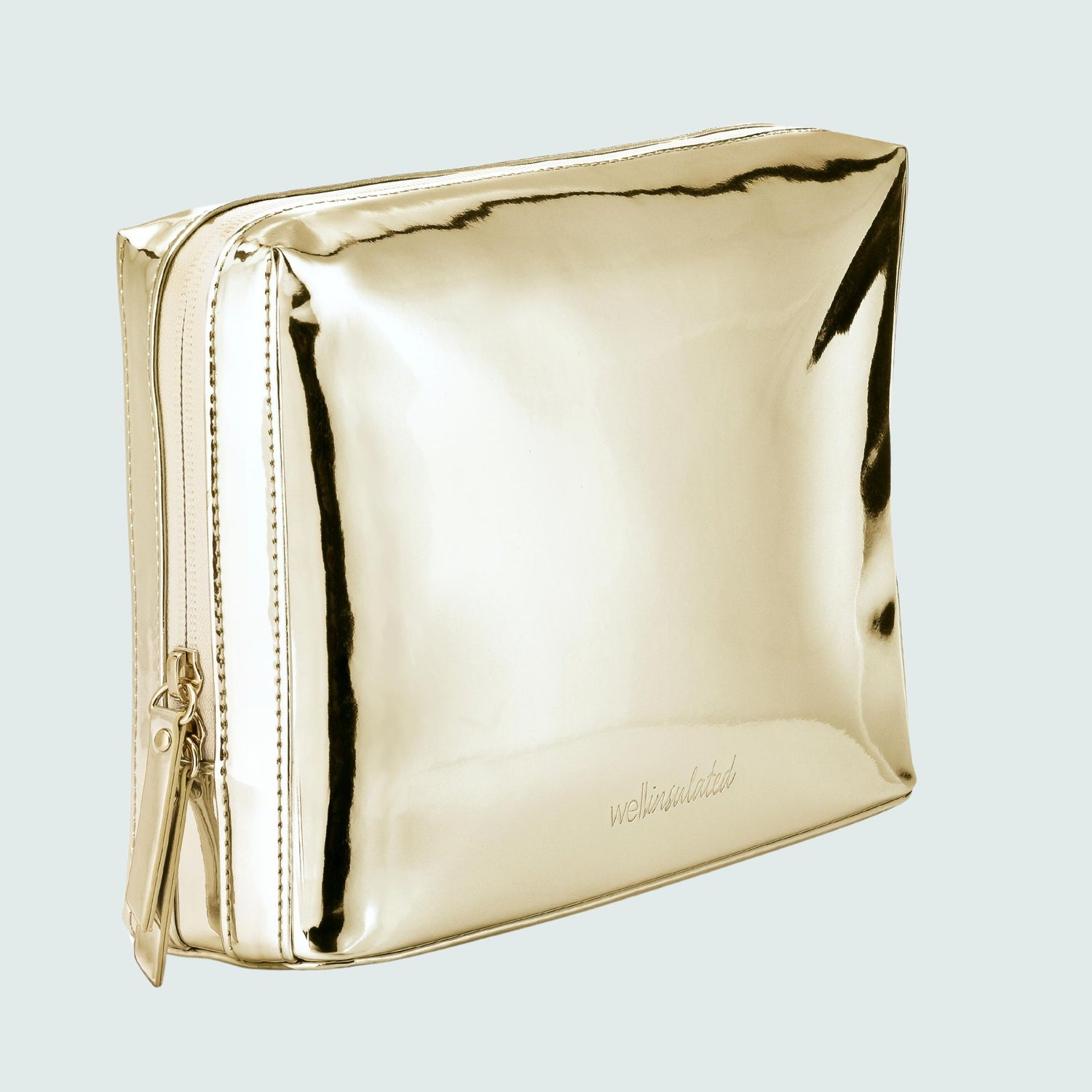 Lifestyle image of Wellinsulated Gold variant: Gold