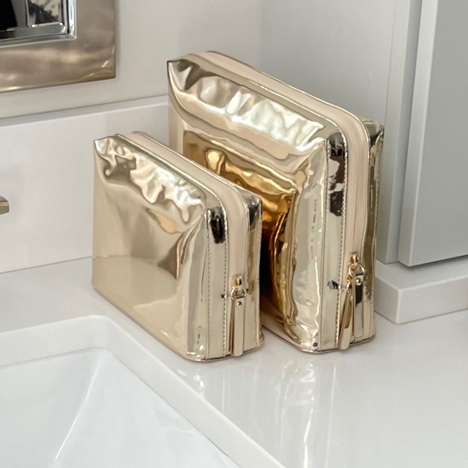 Lifestyle image of Wellinsulated Gold variant: Gold