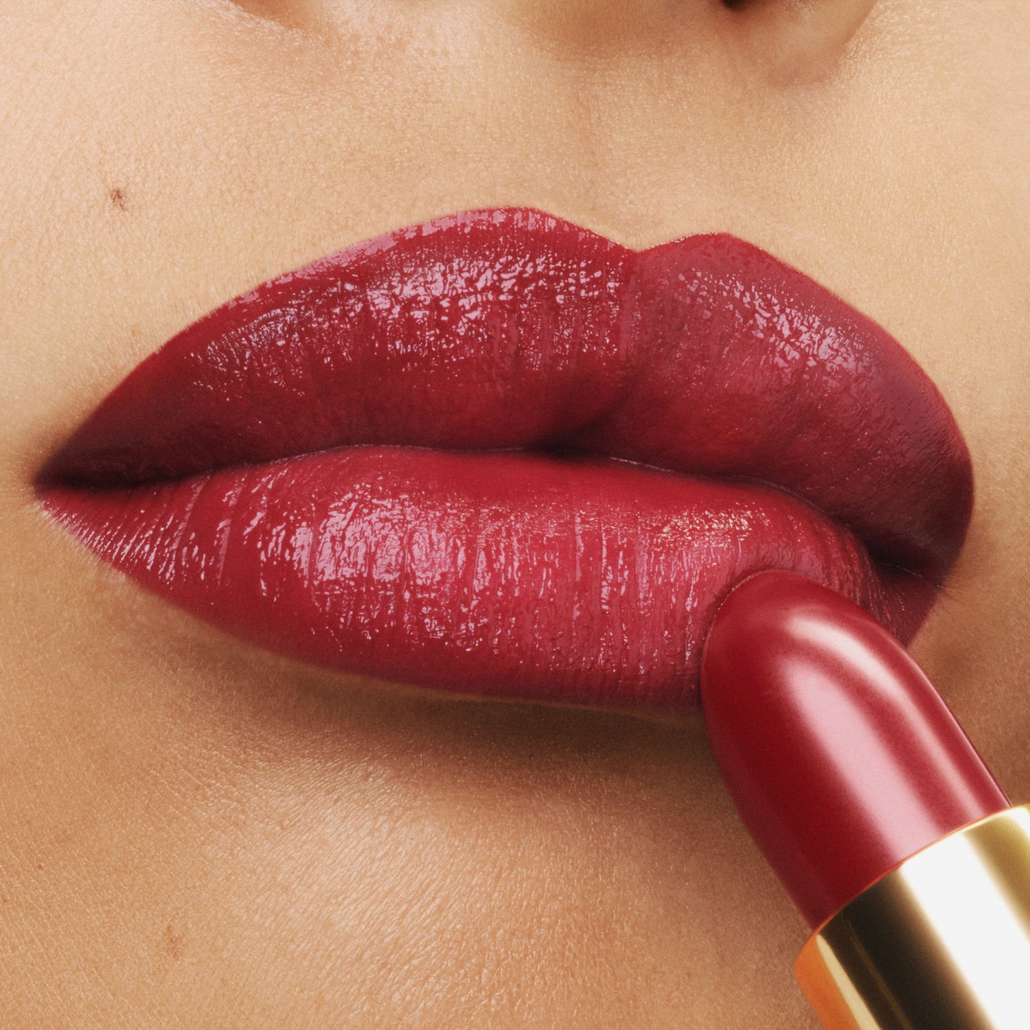 Model image of Tom Ford Rose Exposed Color Lipstick (Limited Edition) variant: Impassioned