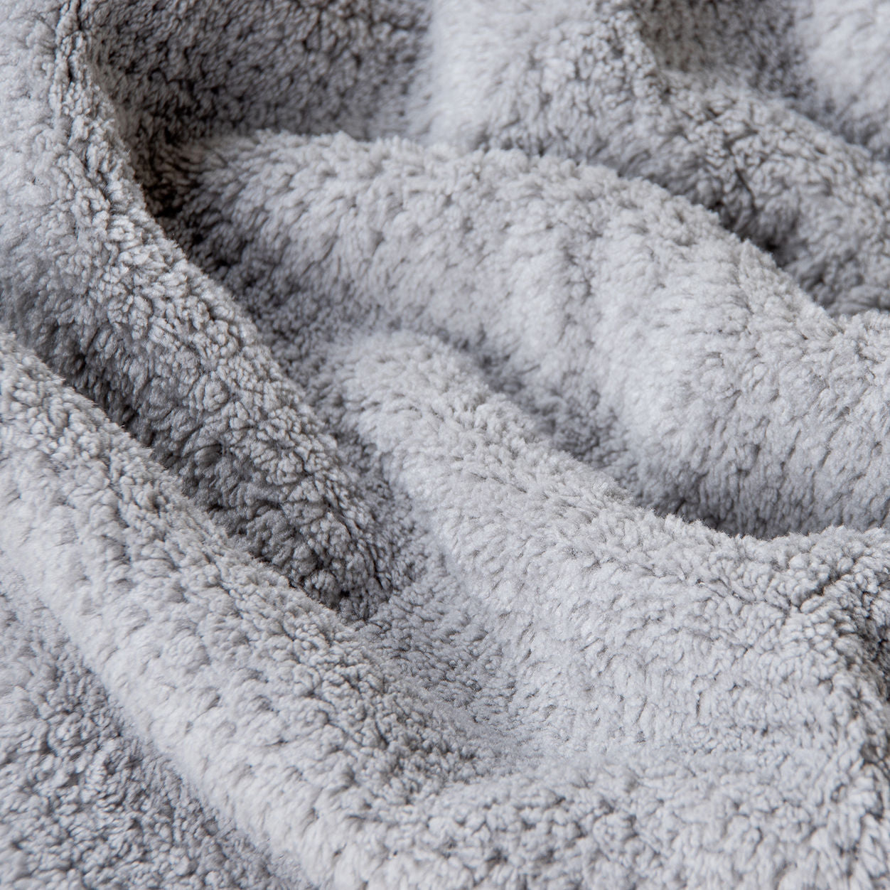 Swatch image of Volo Beauty VOLO Super Hero variant: Luna Gray