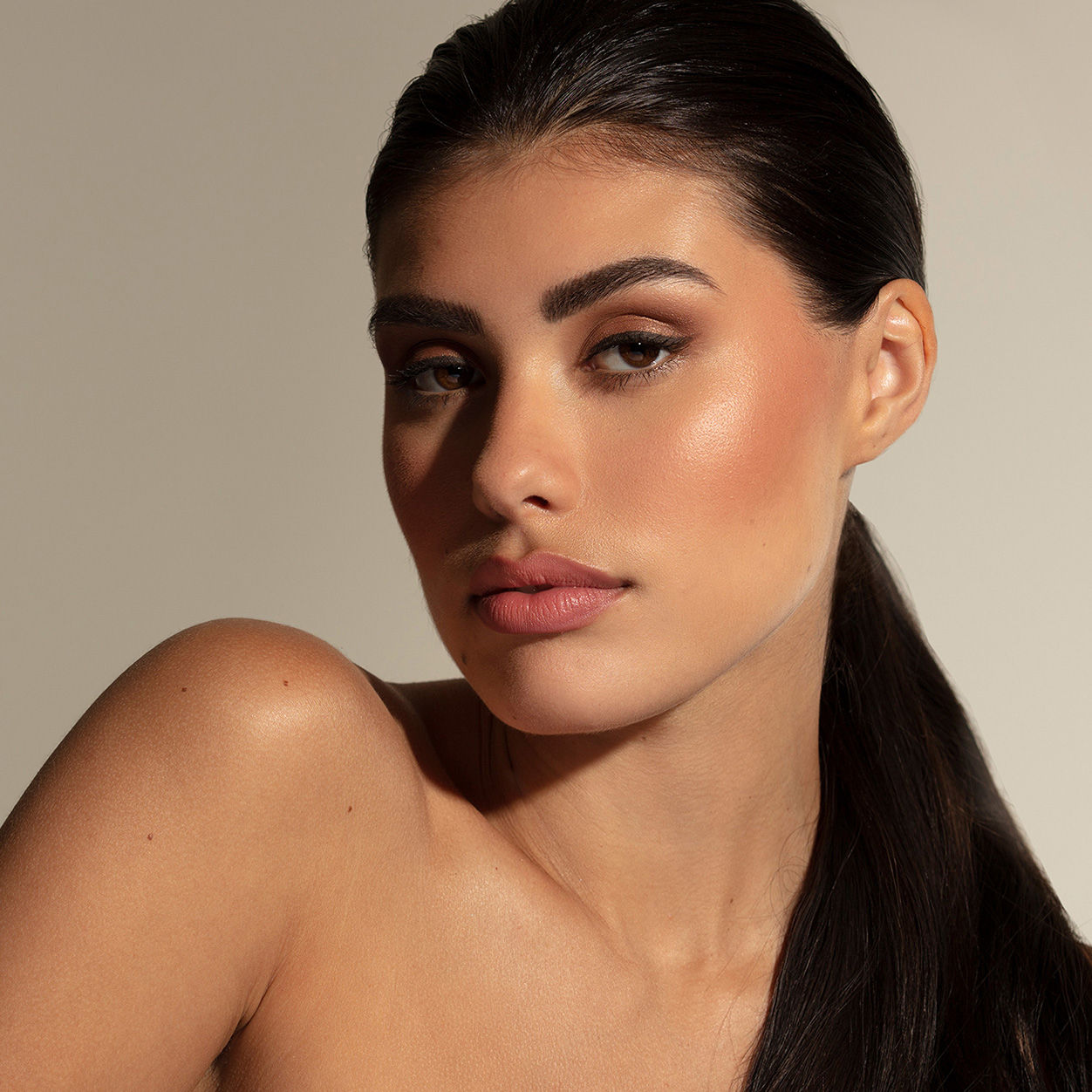 Model image of Valde Gold Storybook variant: Mercy