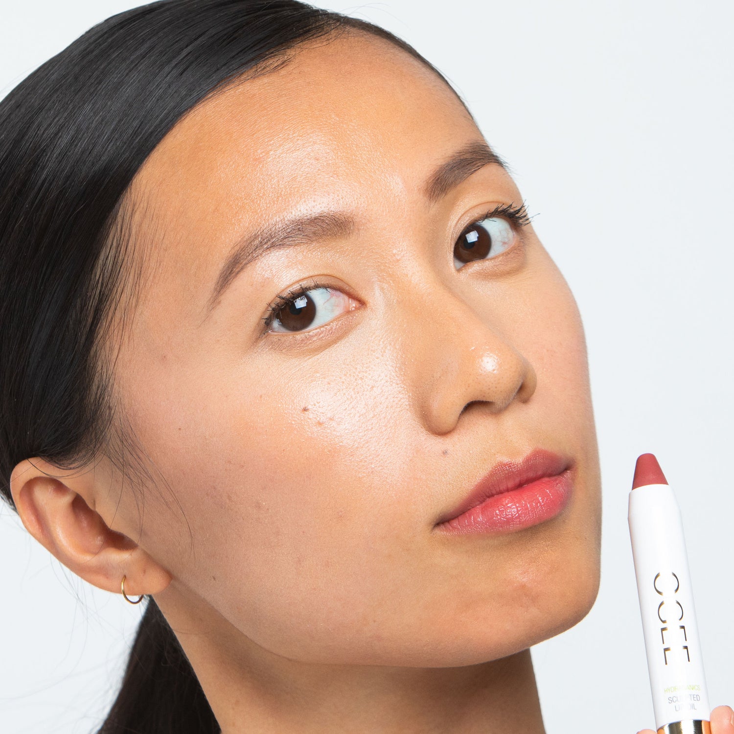 Model image of Ogee Tinted Sculpted Lip Oil variant: Nolana