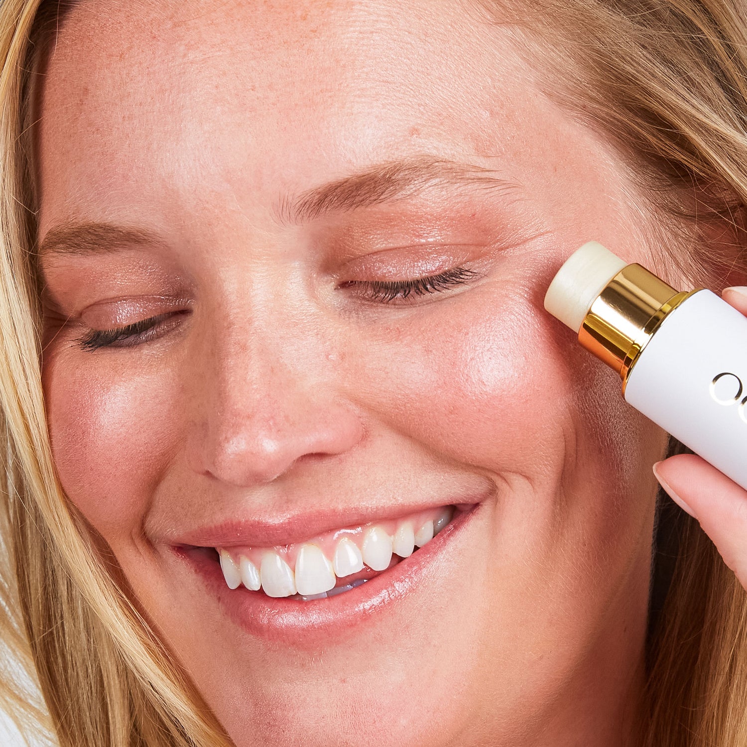 Model image of Ogee Sculpted Face Stick variant: Opal