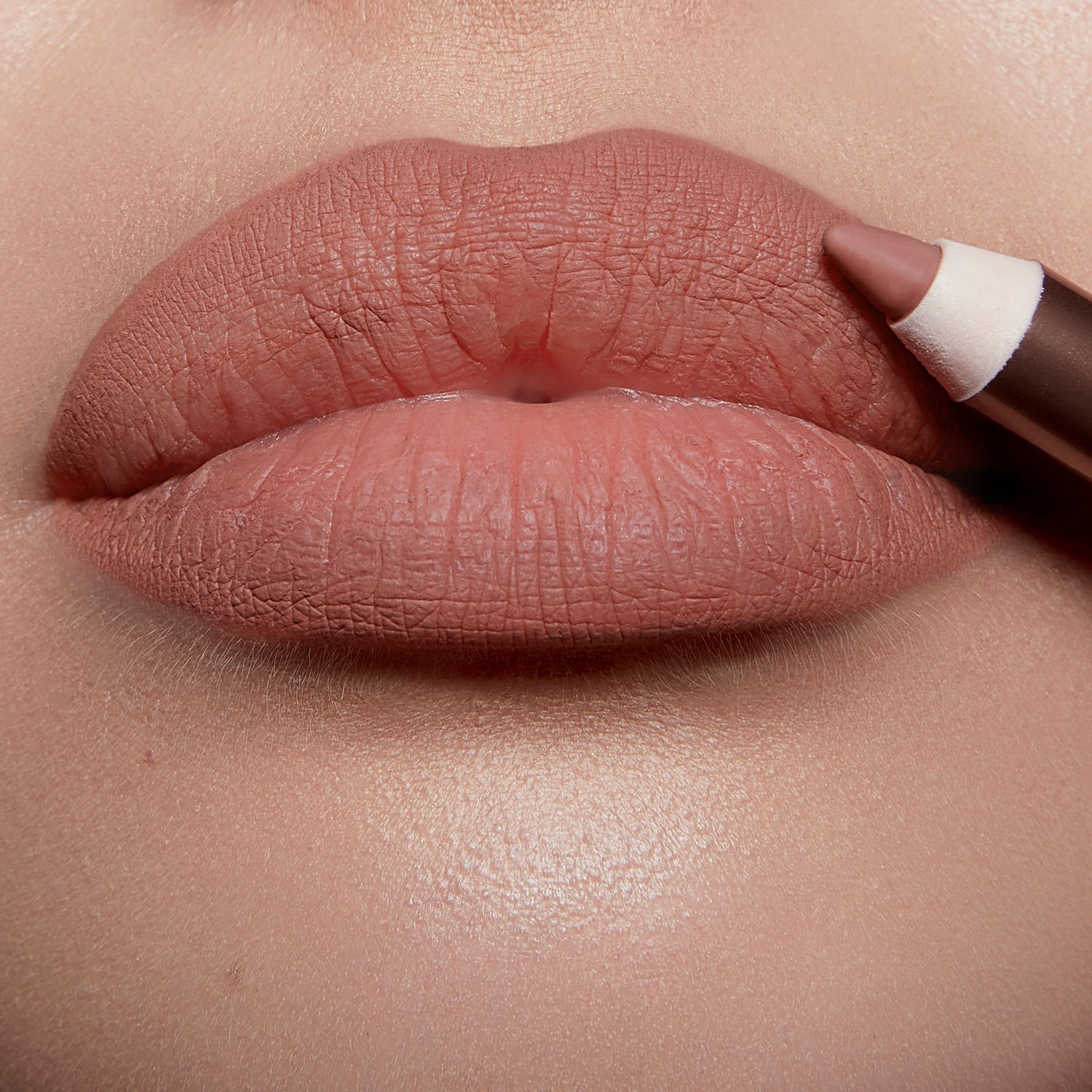 Model image of Charlotte Tilbury Lip Cheat variant: Pillow Talk