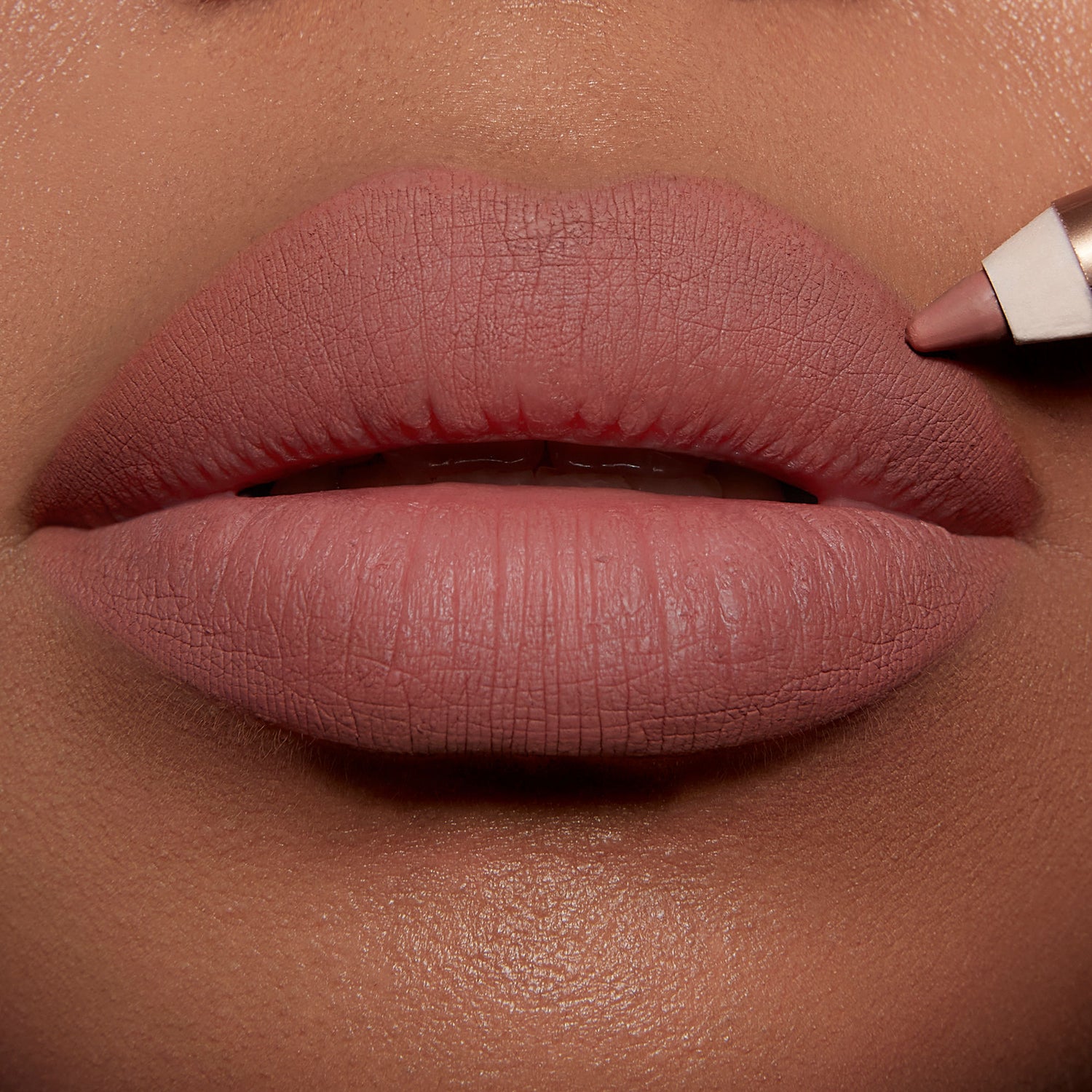 Model image of Charlotte Tilbury Lip Cheat variant: Pillow Talk