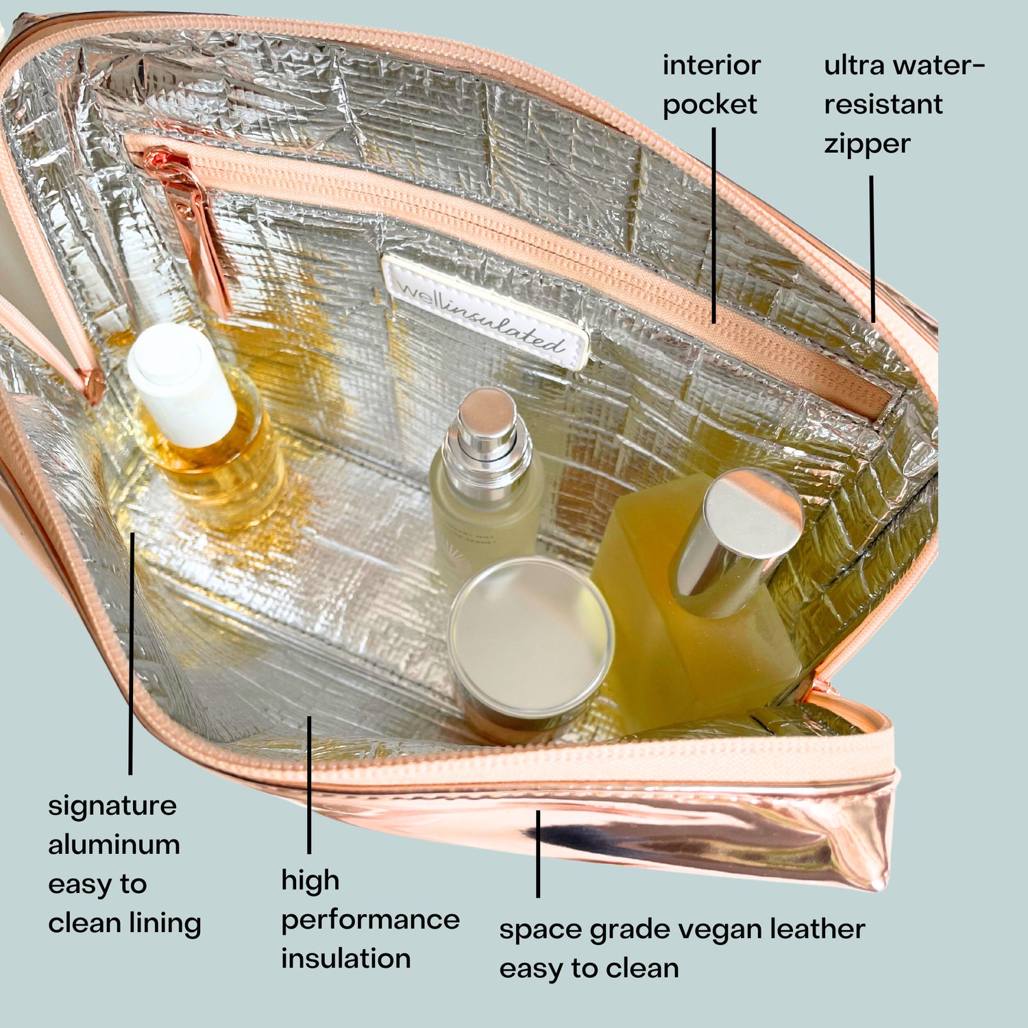Image of an open Wellinsulated Performance Beauty Bag Large variant: Rose Gold