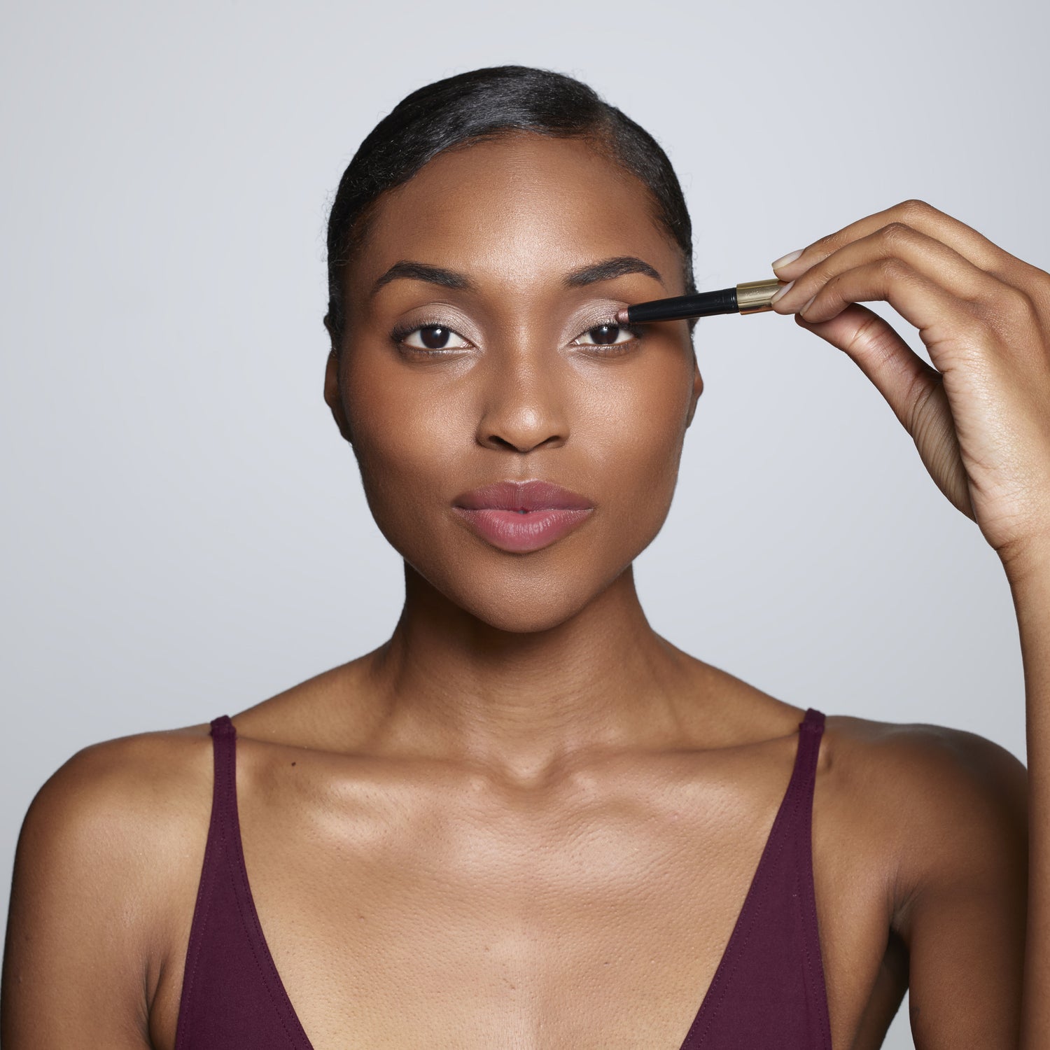 Model image of Trish McEvoy 24 Hour Eye Shadow And Liner variant: Smokey Quartz