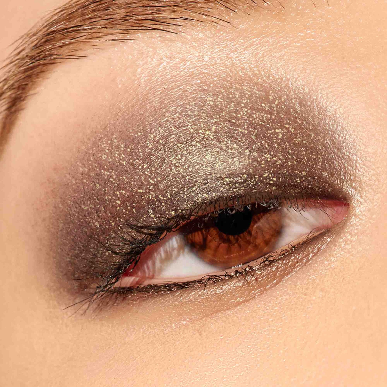 Model image of Victoria Beckham Beauty Satin Kajal Liner variant: Smoky Quartz