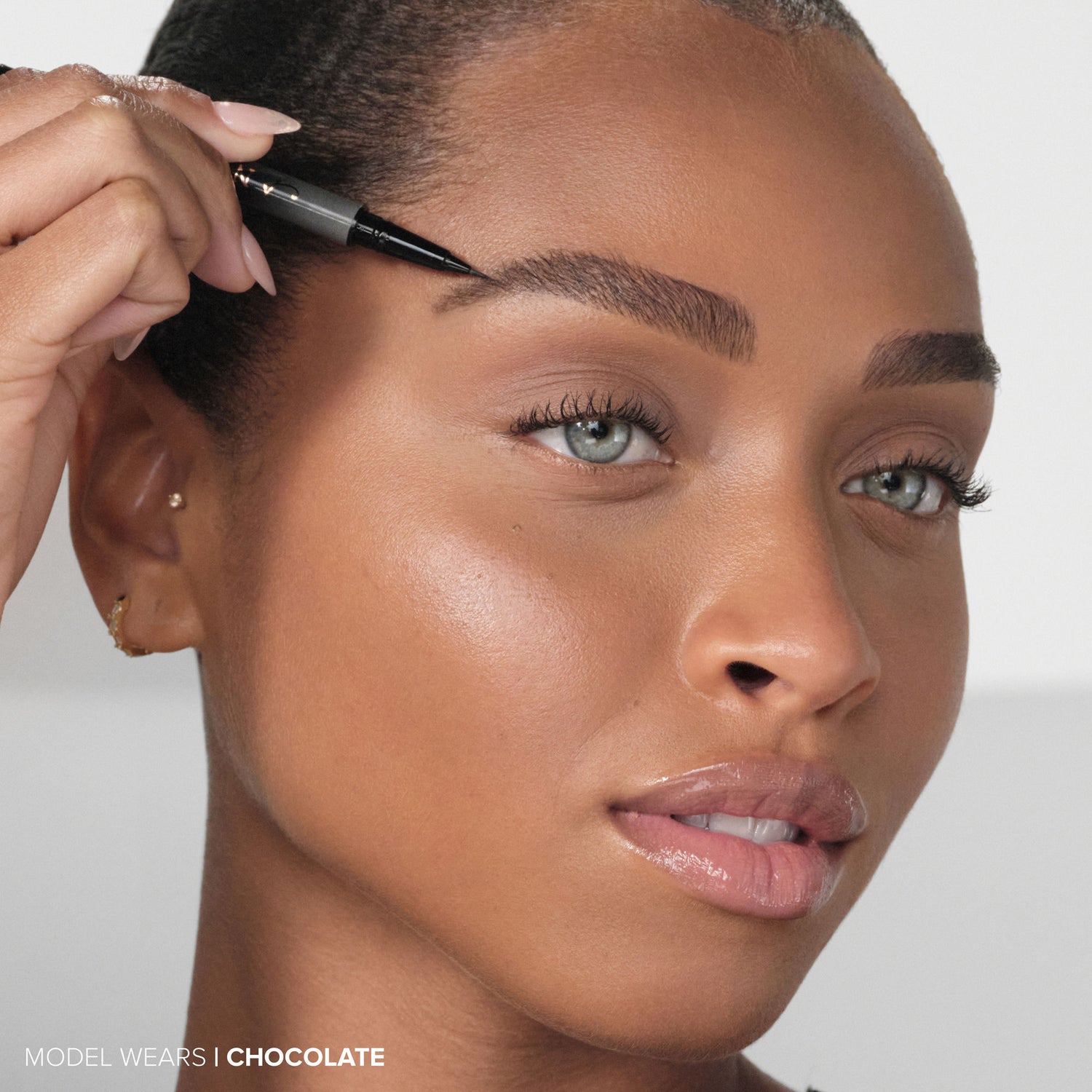 Model image of Anastasia Beverly Hills MicroStroke Brow Pen variant: Soft Brown