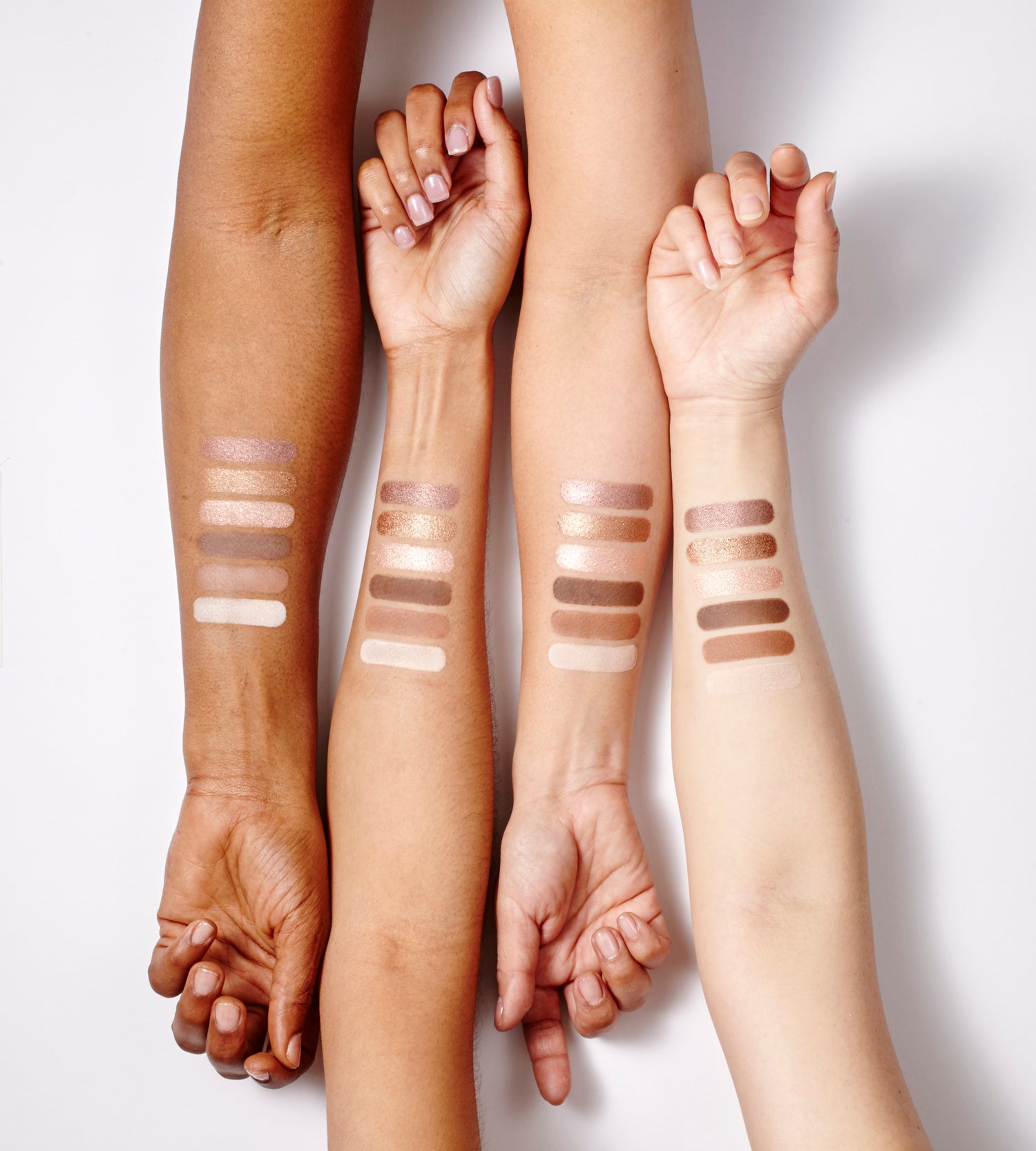 Kevyn Aucoin The Contour Eyeshadow Palette . This product is in the color multi