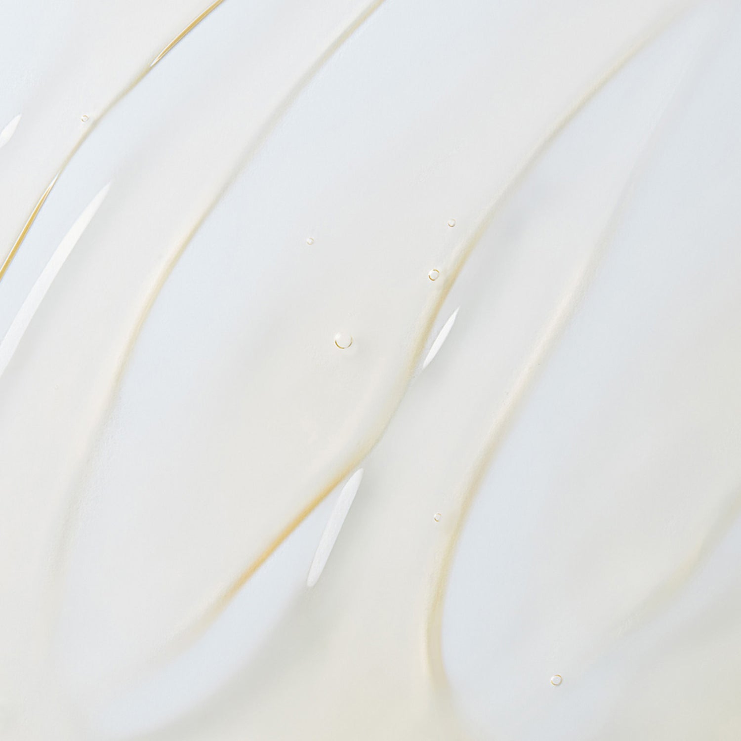 St. Tropez Luxe Body Serum swatch image .