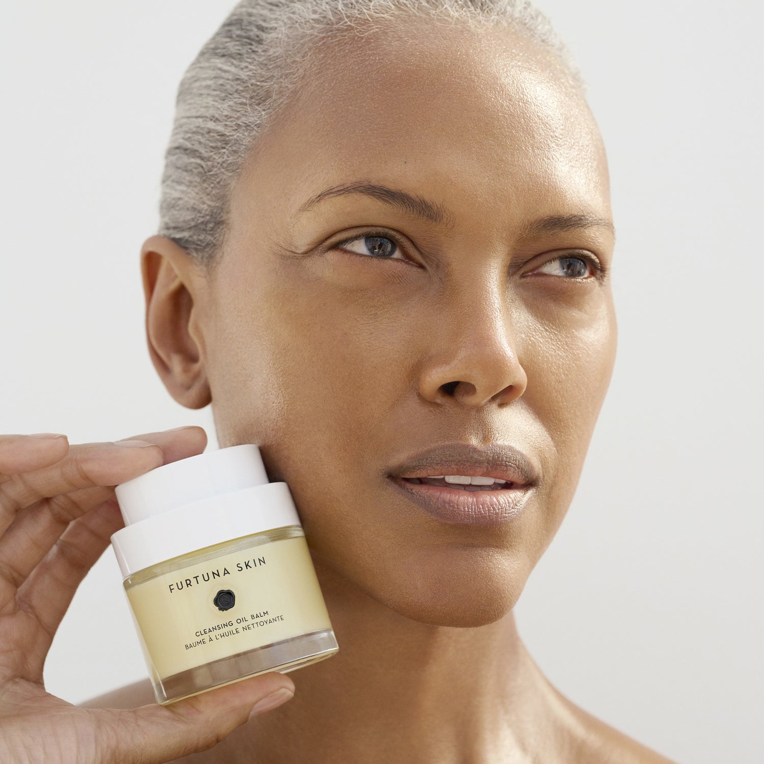 Furtuna Skin Cleansing Oil Balm model image 2 .