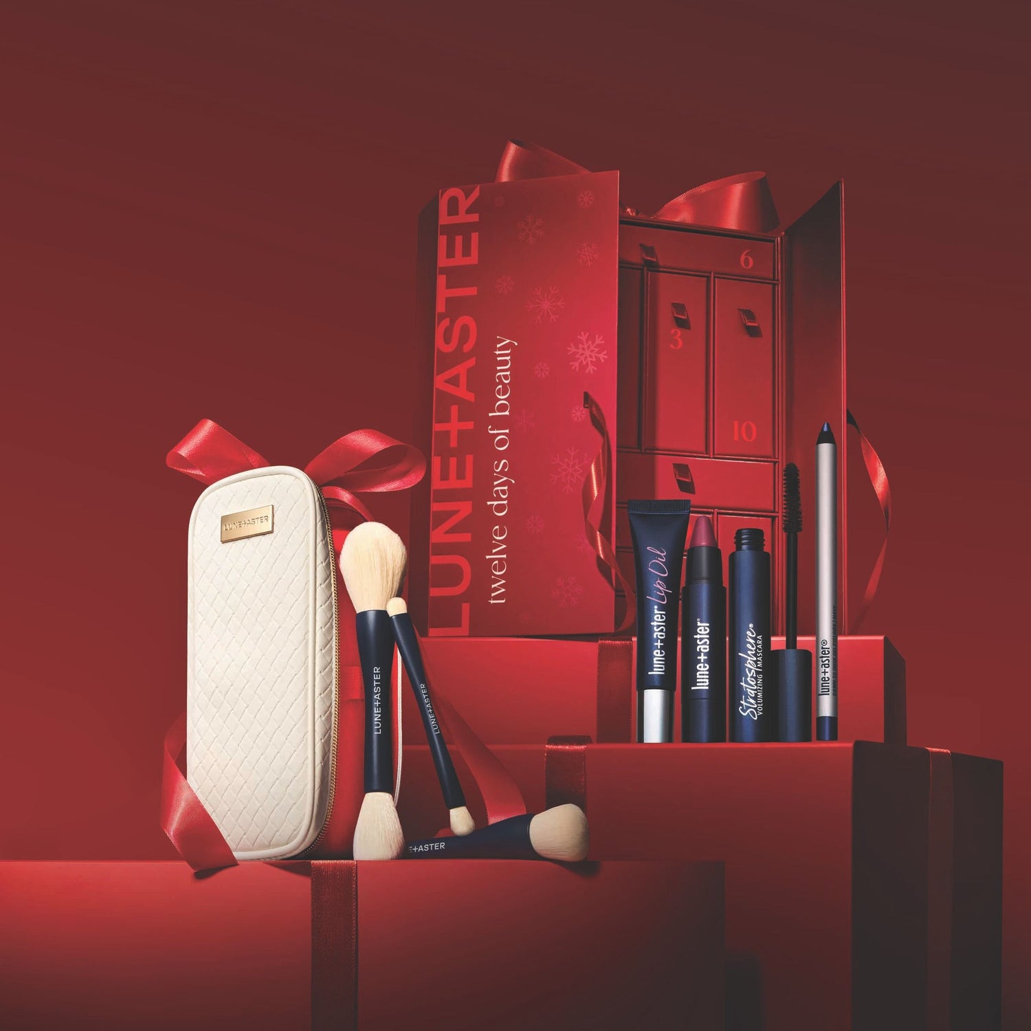 Information related to Lune+Aster The Brush Set (Limited Edition)