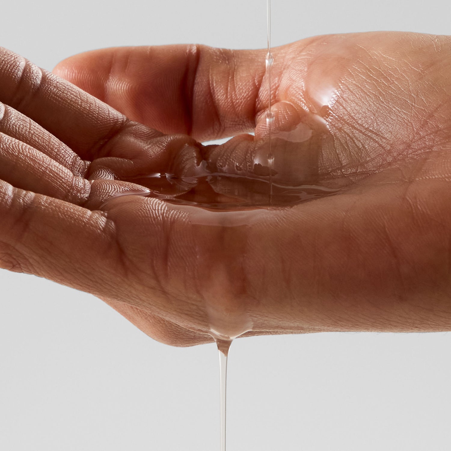 Information related to Alo Head To Toe Glow Oil