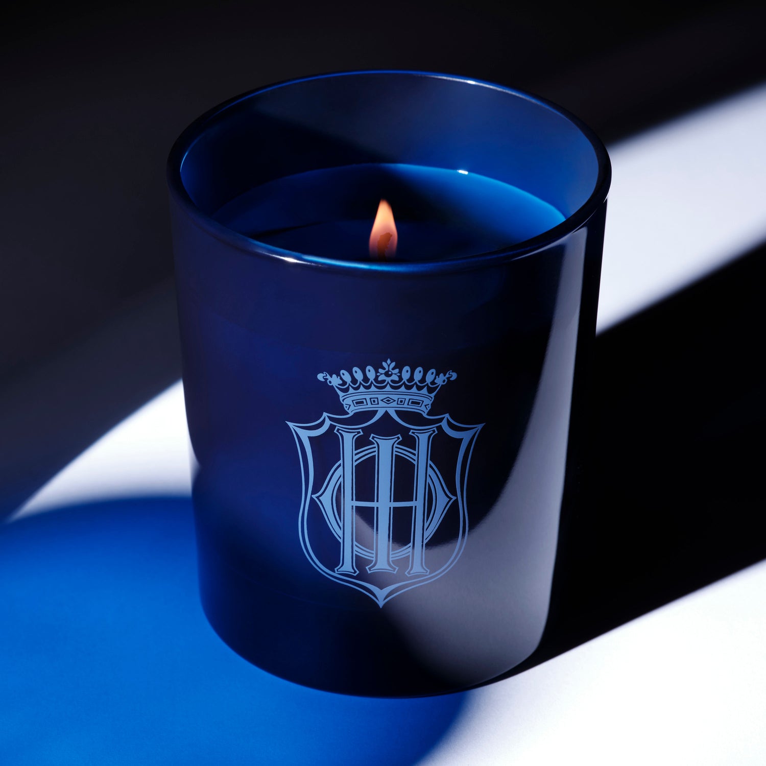 Lifestyle image of Sisley-Paris Tuberose Perfumed Candle