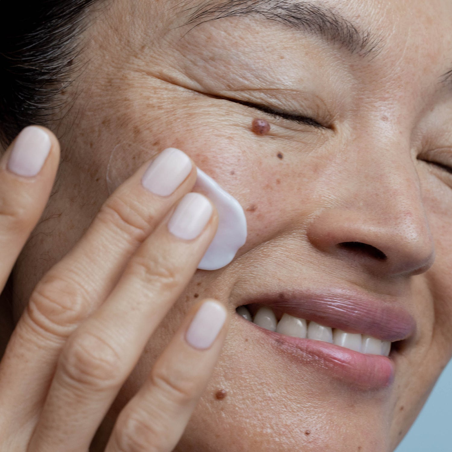 Model image of Obagi Professional-C Peptide Complex