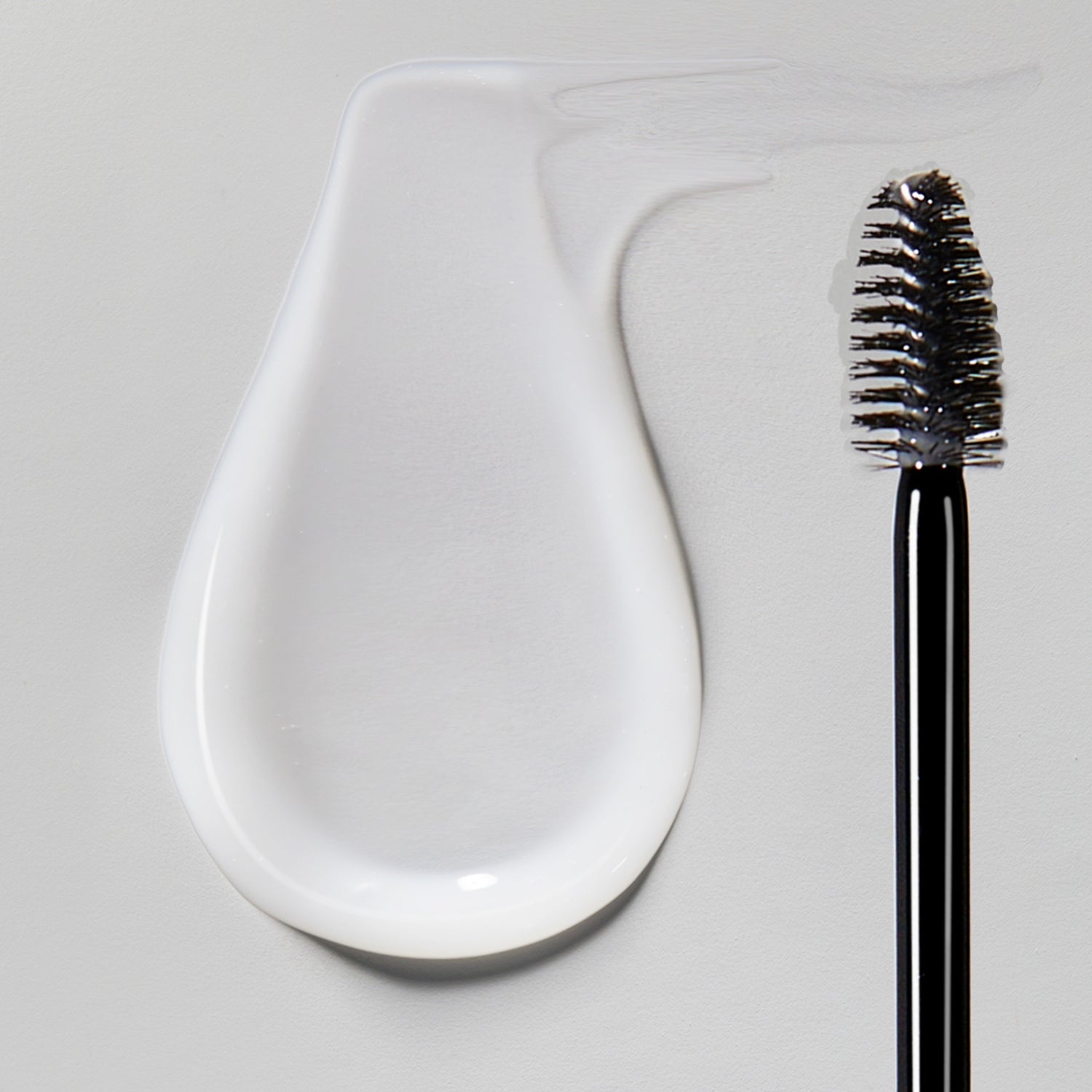 Obagi Nu-Cil Eyebrow Boosting Serum swatch image . 
