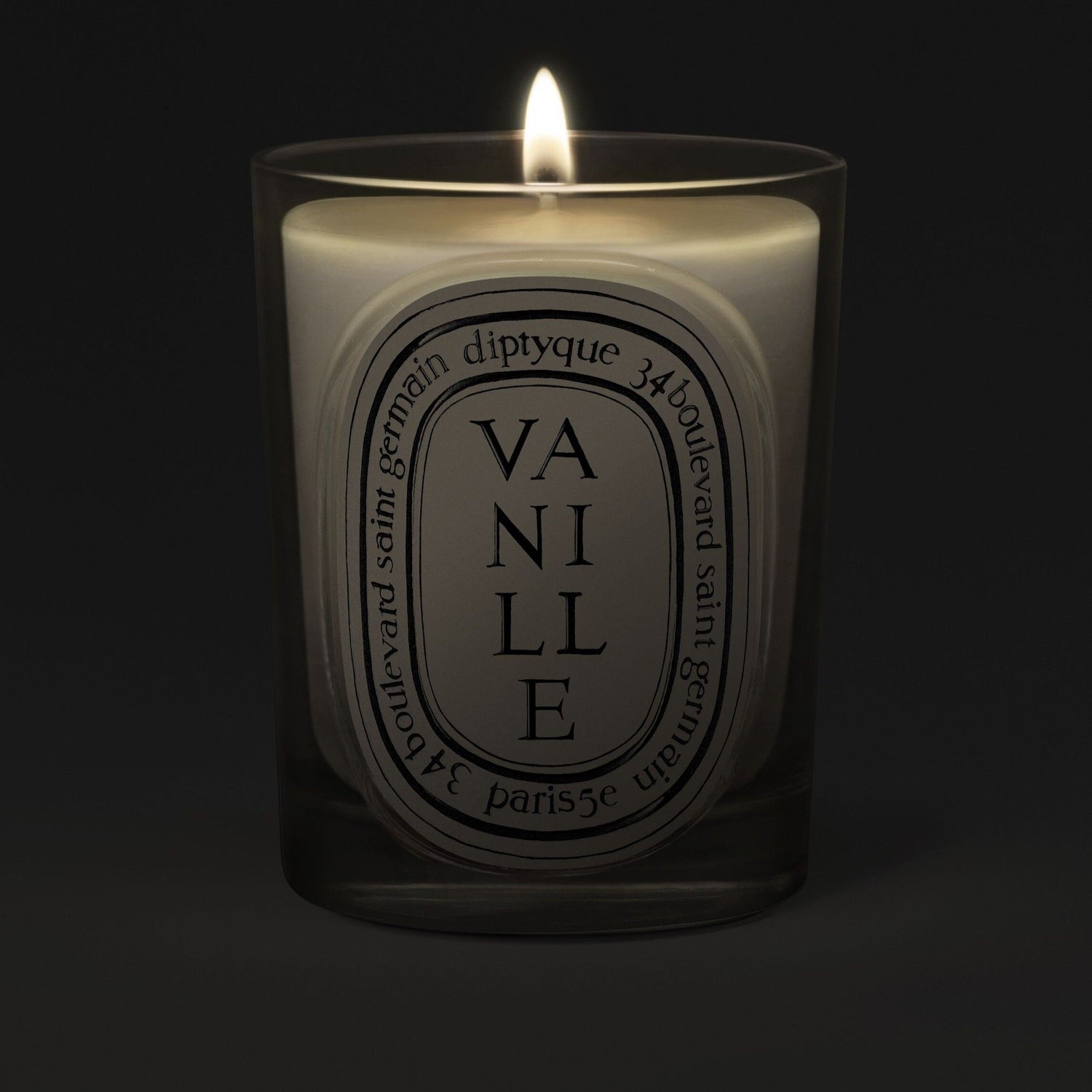 Lifestyle image of Diptyque Vanille (Vanilla) Candle