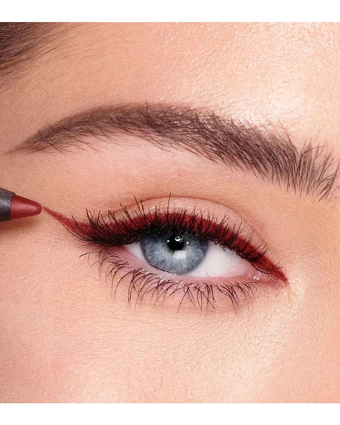 Model image of Charlotte Tilbury Walk Of No Shame Eyeliner