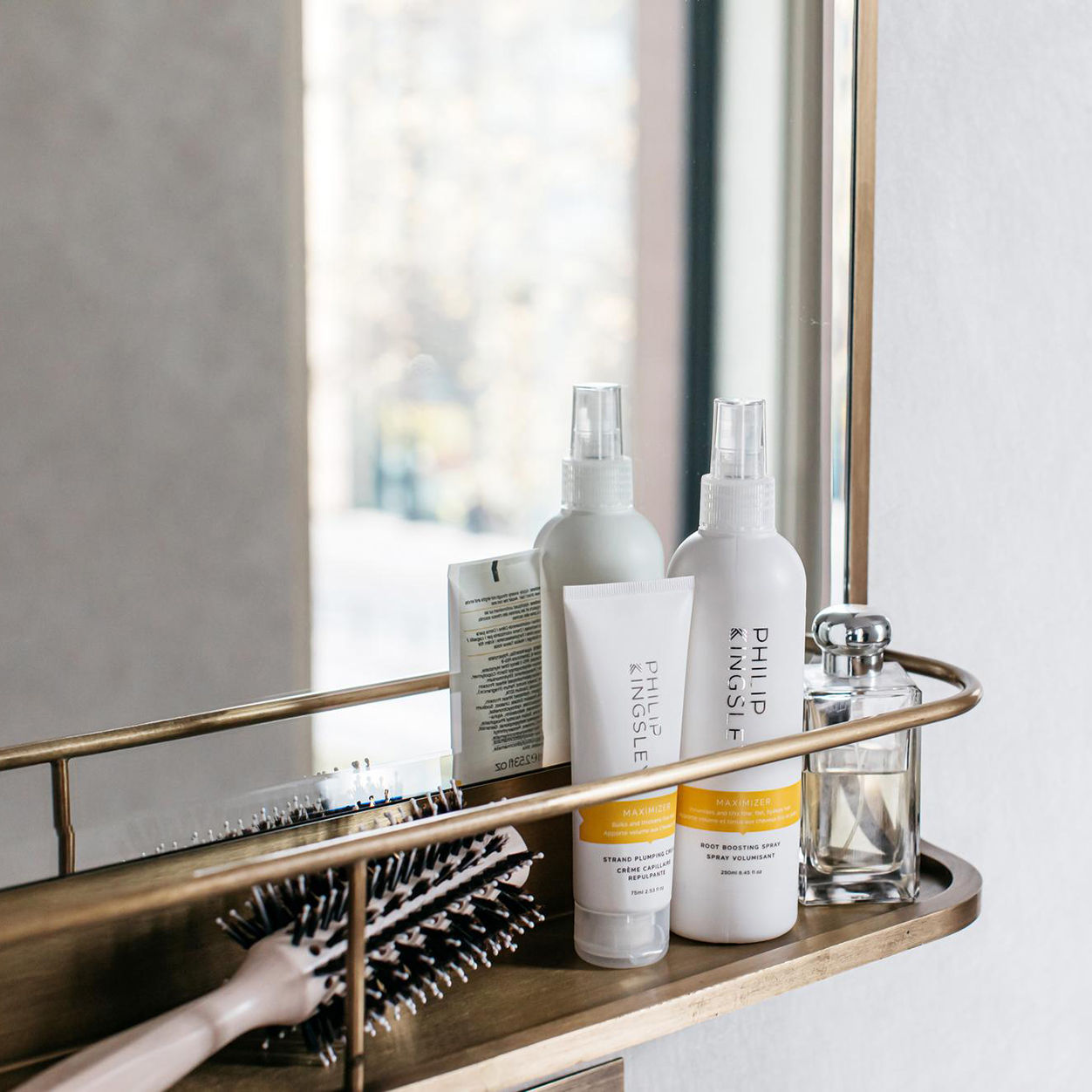 Lifestyle image of Philip Kingsley Maximizer Root Boosting Spray