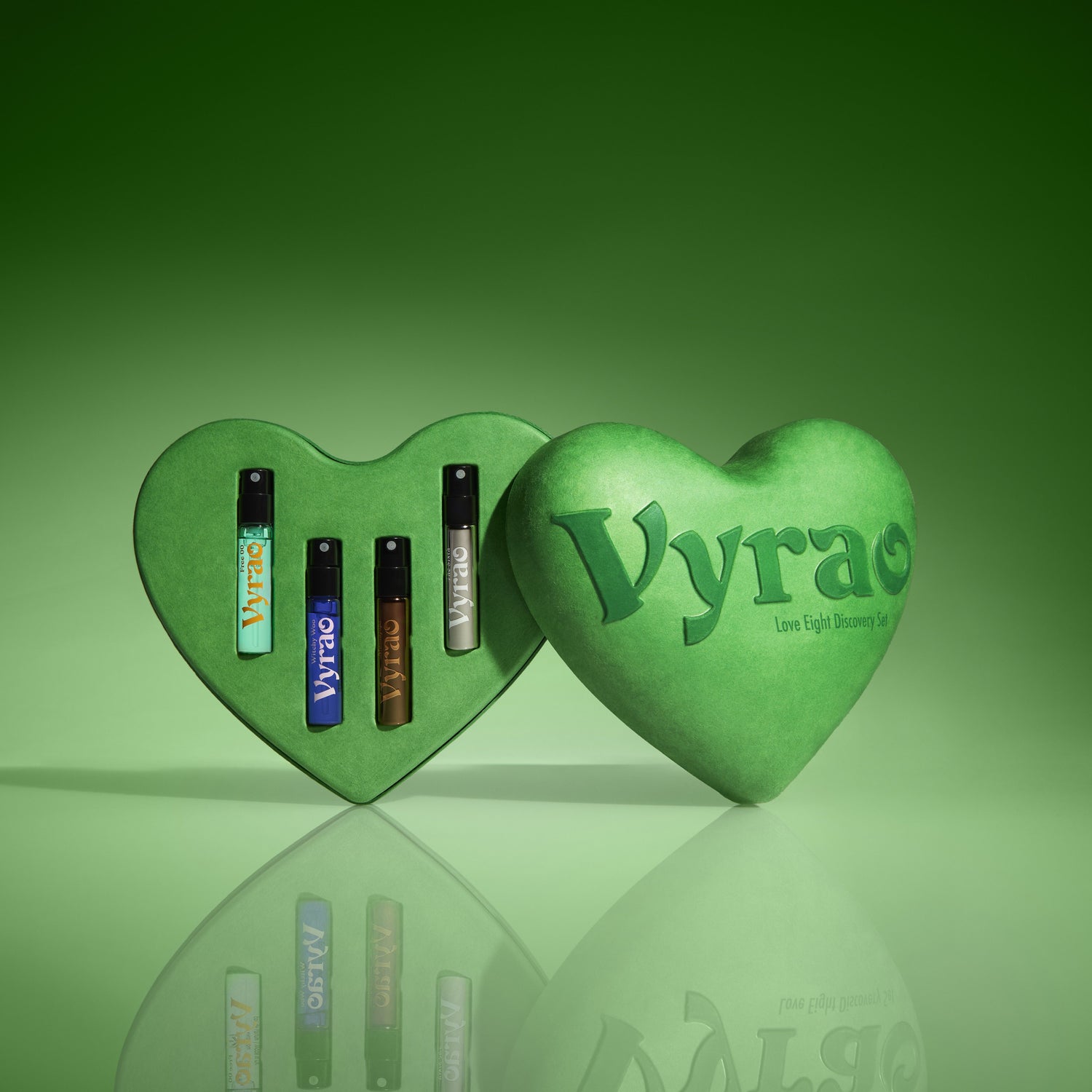 Lifestyle image of Vyrao Love Eight Set