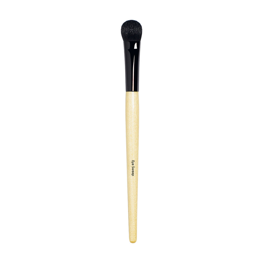 Bobbi Brown Eye Sweep Brush – Bobbi Brown – bluemercury