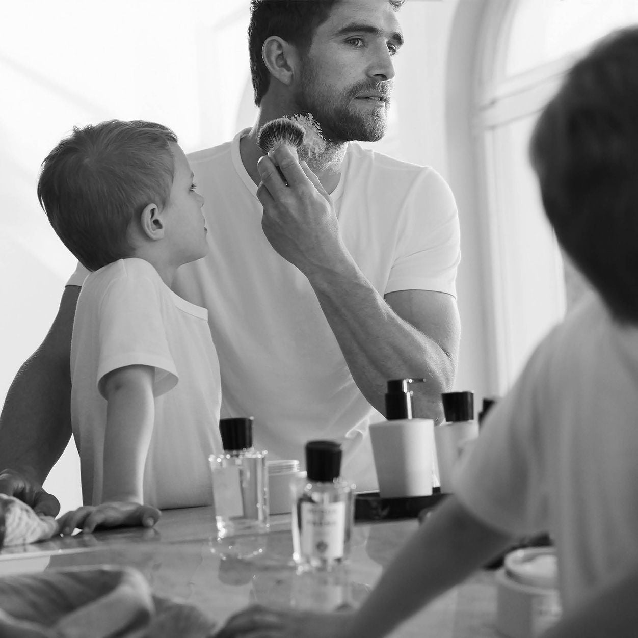 Model image of Acqua di Parma Barbiere After Shave Emulsion