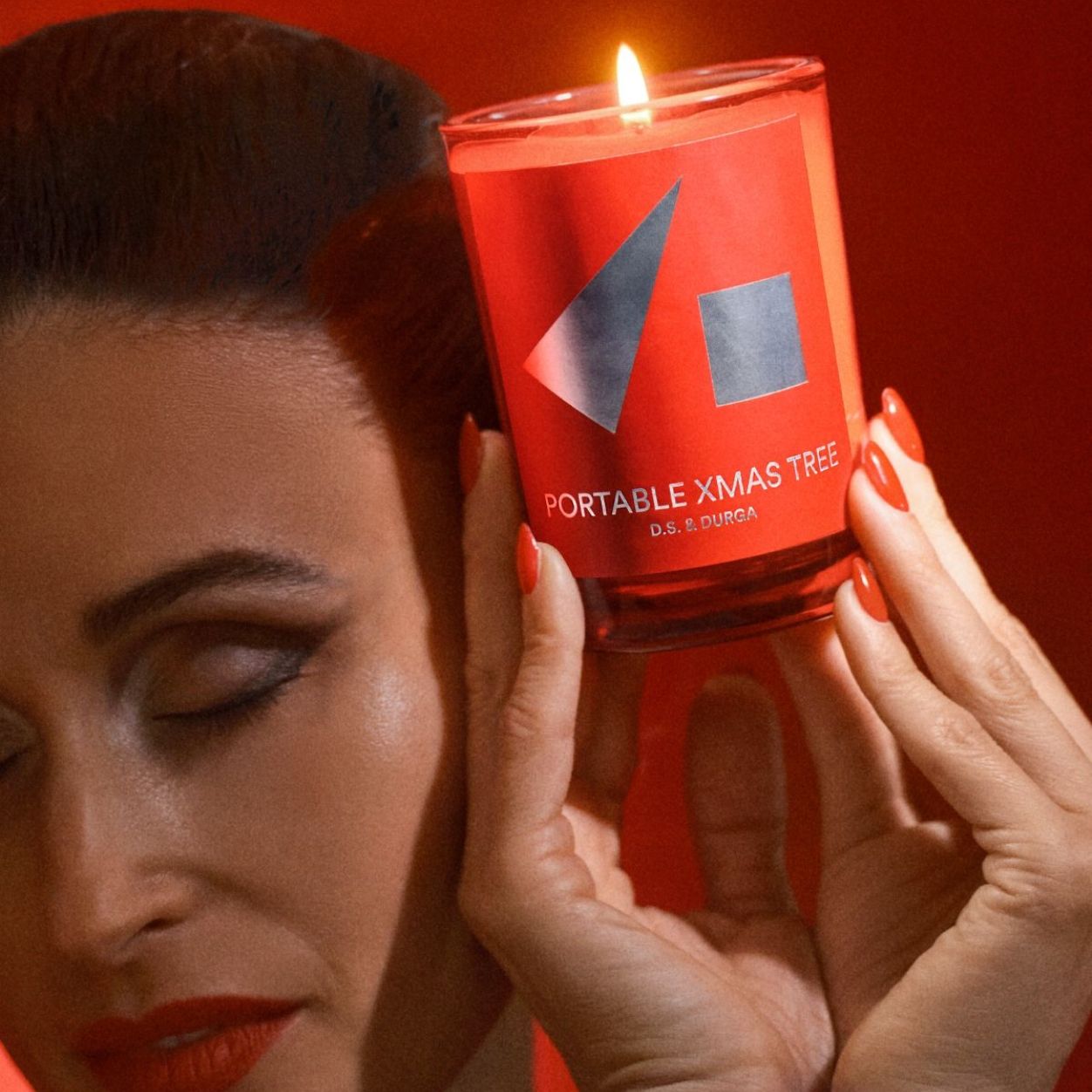 Lifestyle image of D.S. & Durga Portable Xmas Tree Candle (Limited Edition)