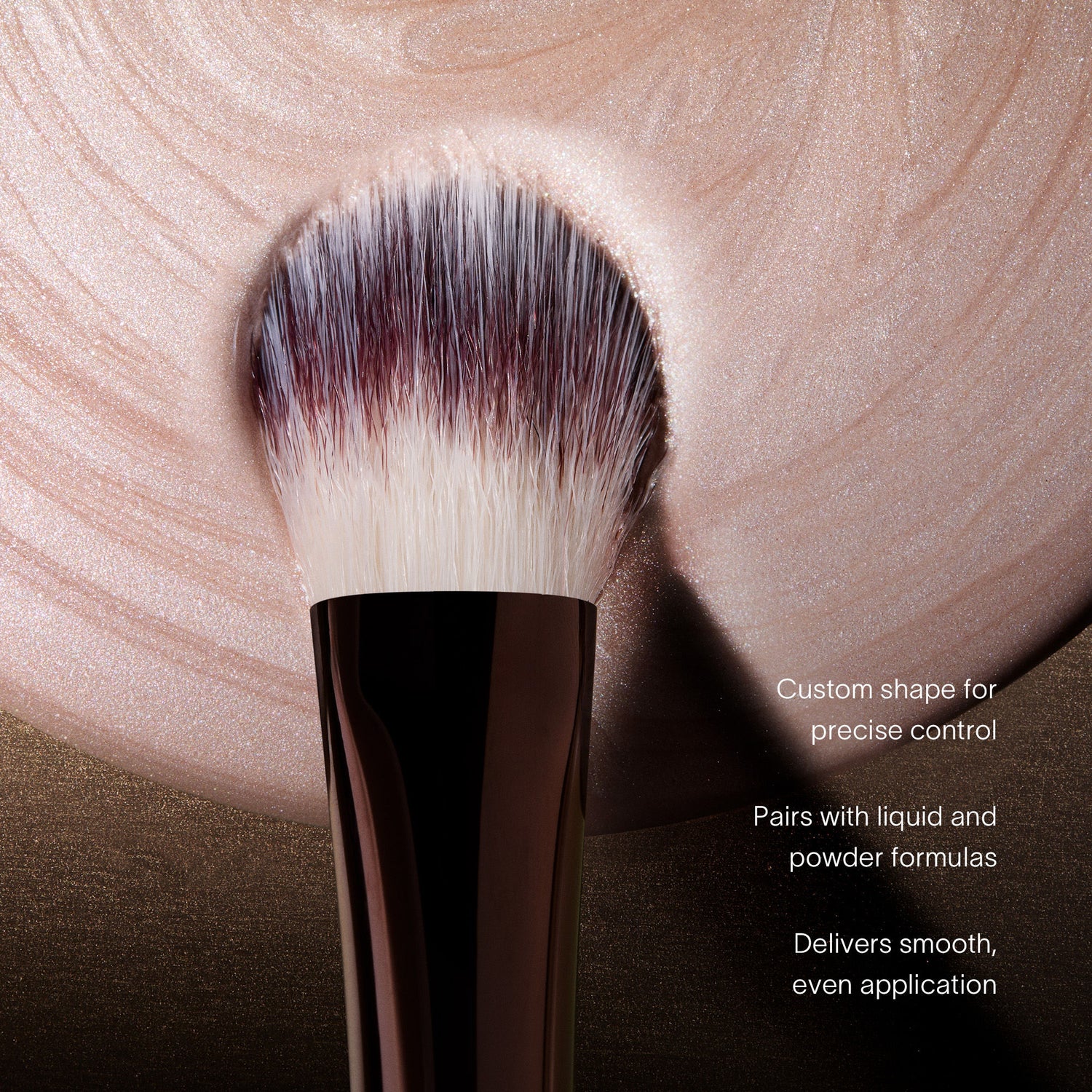 Packette image of Hourglass No. 16 Highlighter Brush