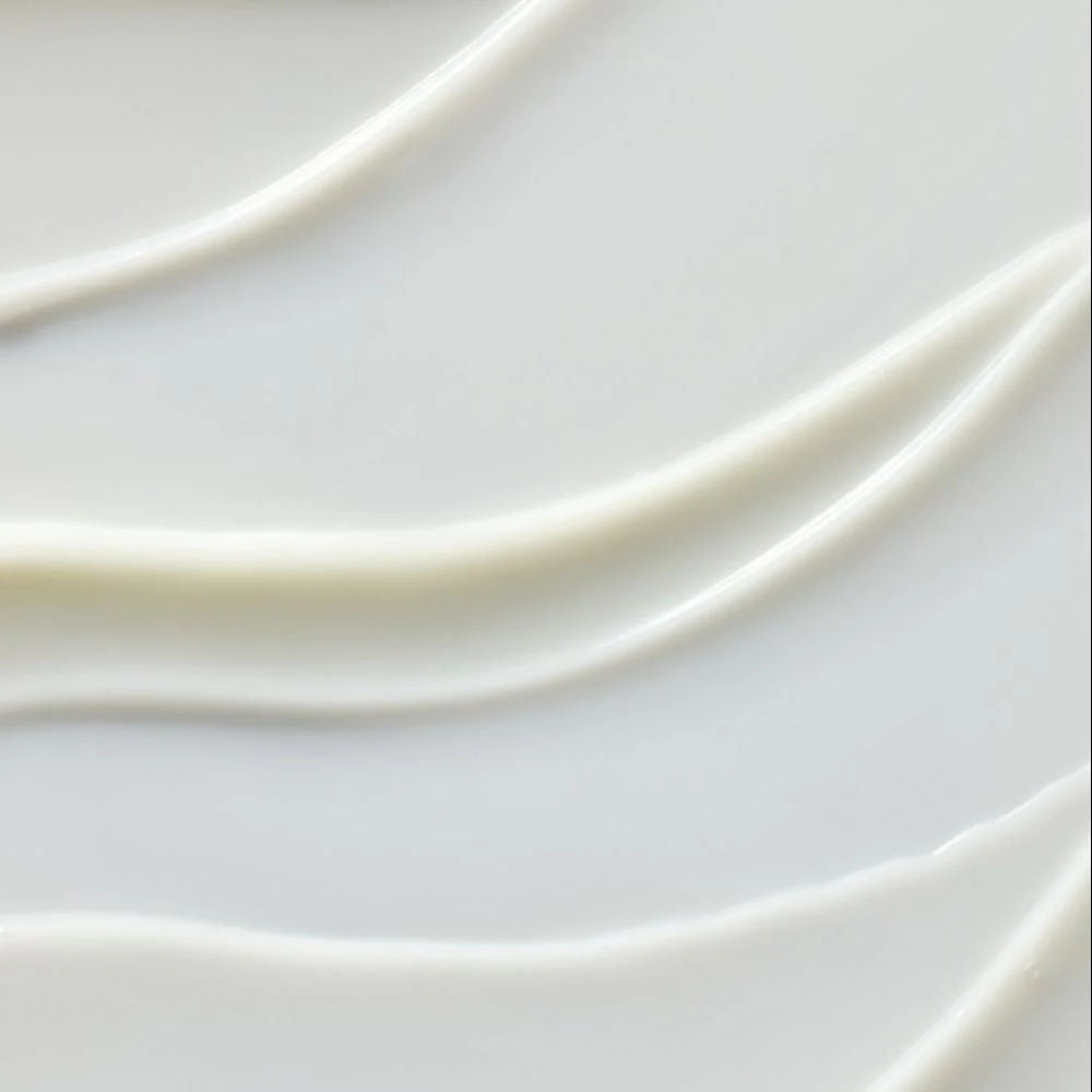 Swatch image of IS Clinical Daily Dynamic Hydrator