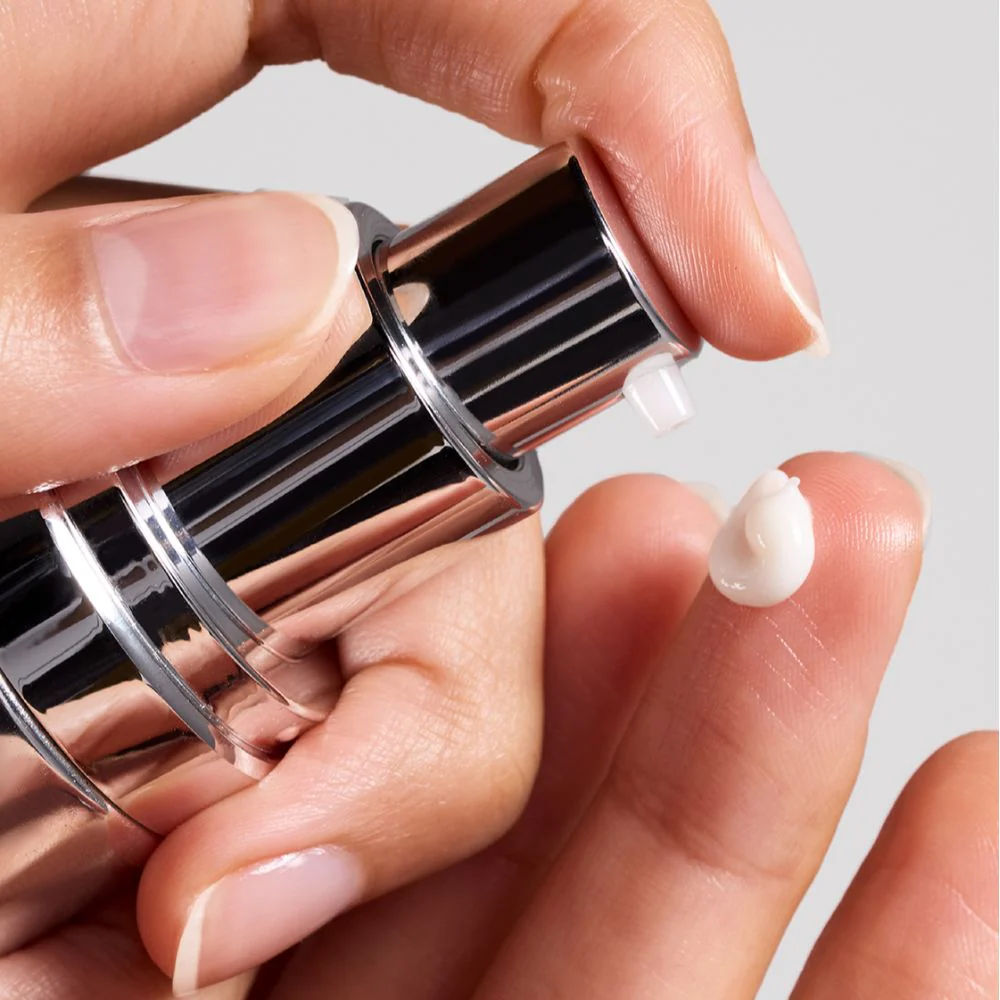 Image of product in the same collection as IS Clinical Daily Dynamic Hydrator