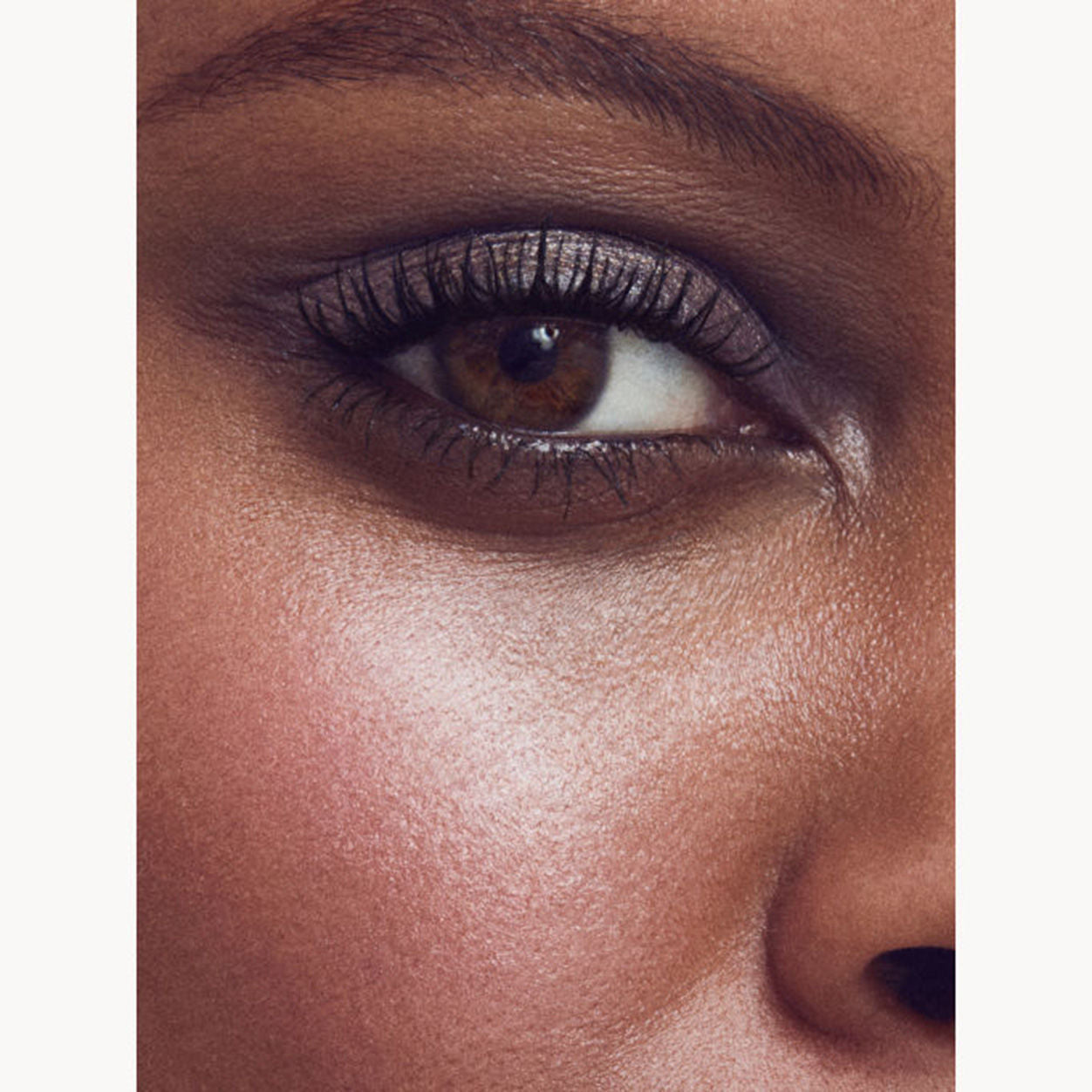 Model image of Kjaer Weis Volumizing Mascara